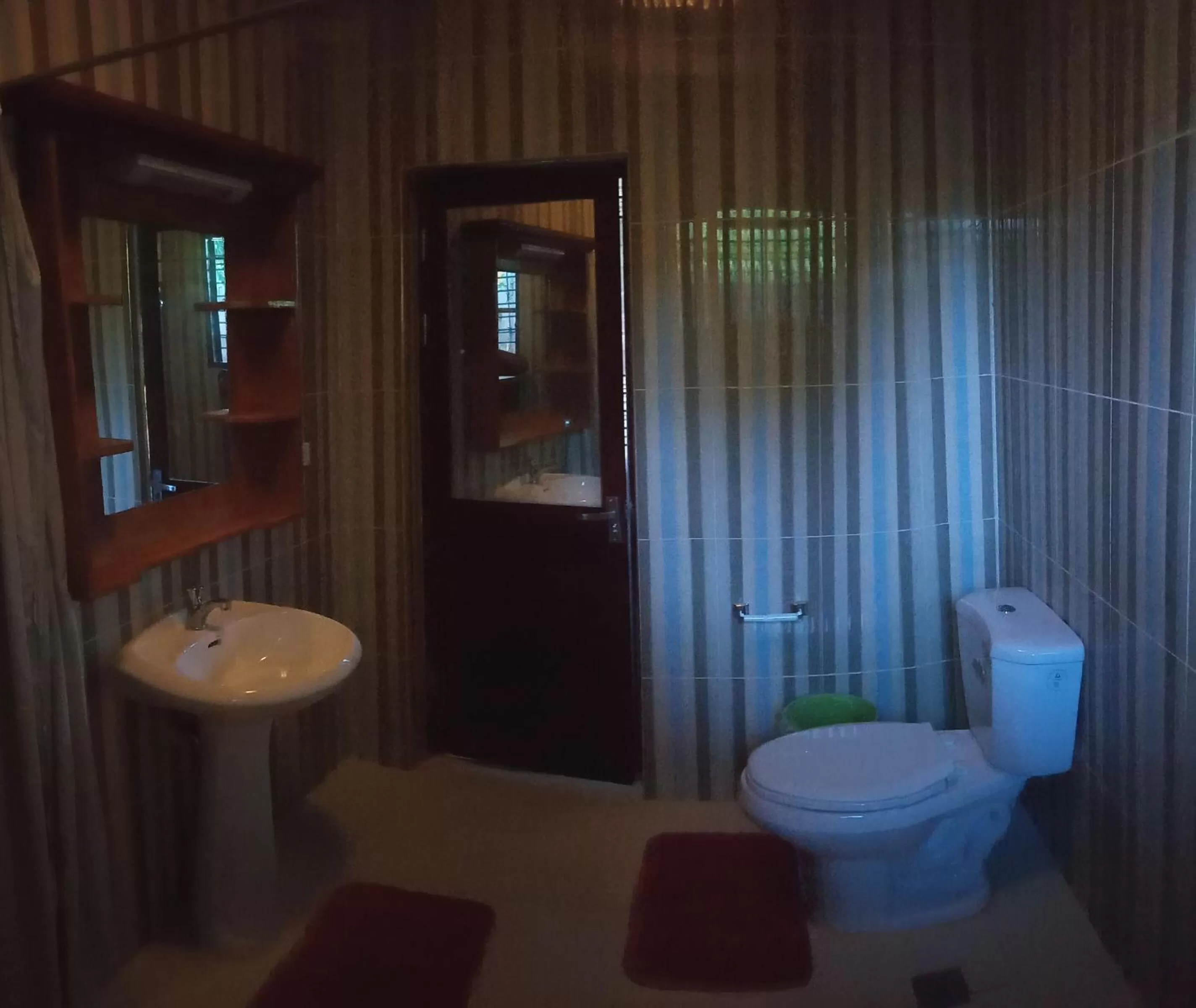 Bathroom in E&N Paradise Island Resort