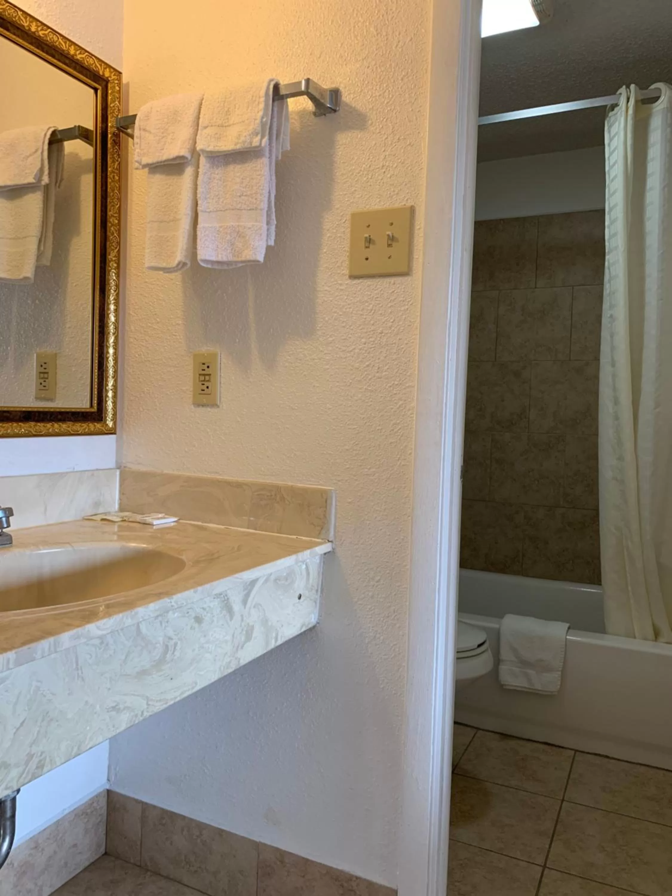 Baton Rouge West Inn