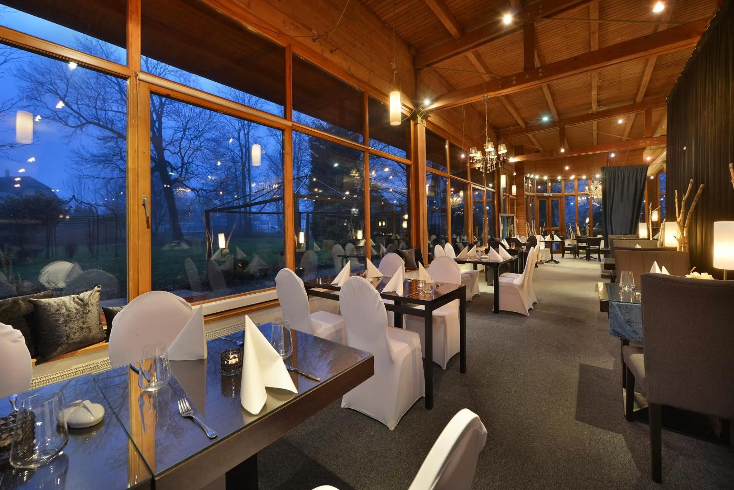 Restaurant/places to eat in Parkhotel Morris Novy Bor