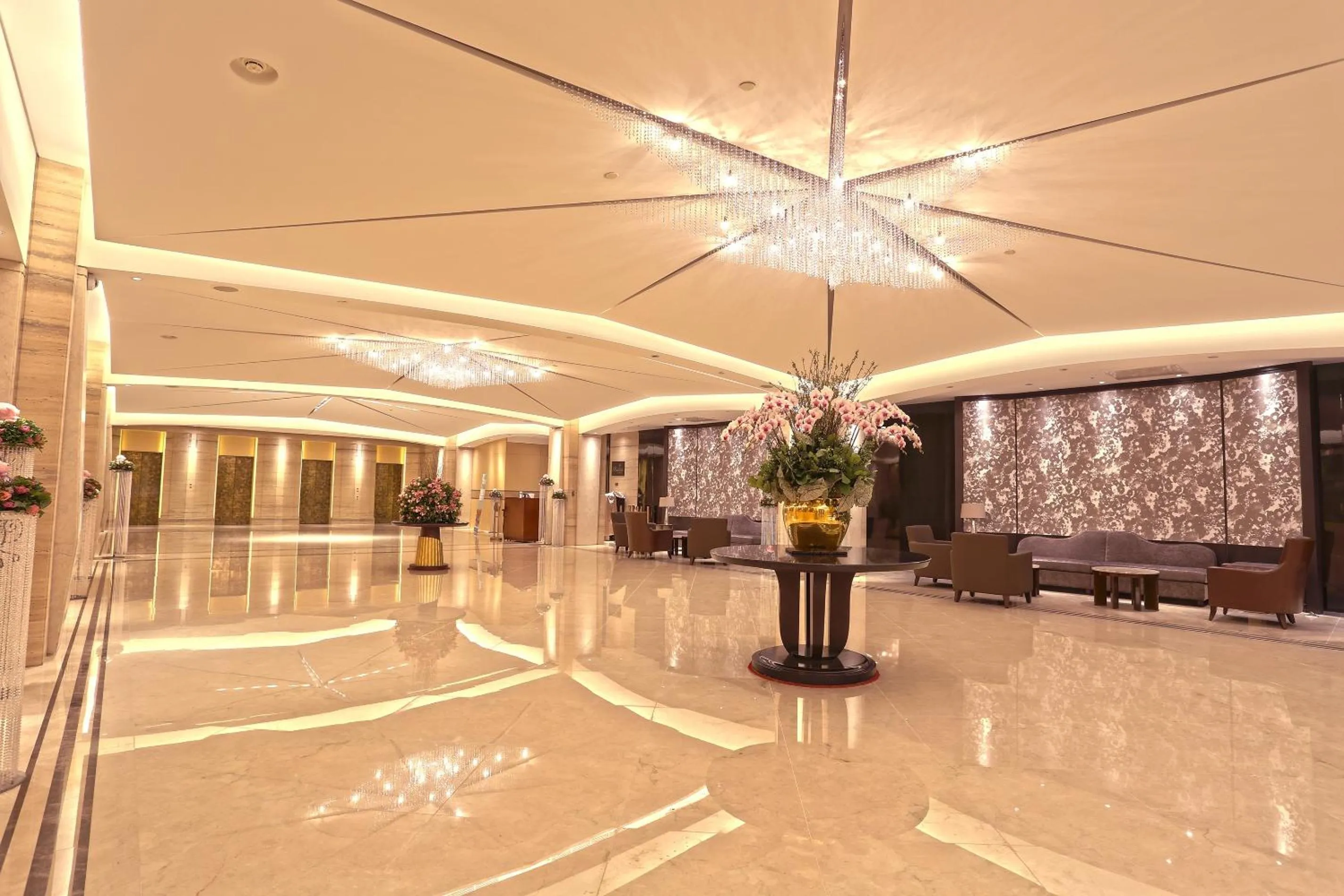 Lobby or reception in The Splendor Hotel Taichung