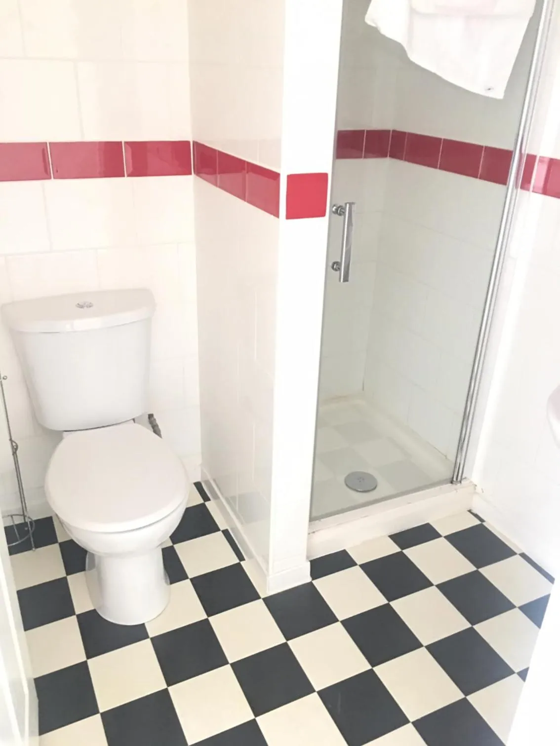 Shower in Sunny Days Hotel