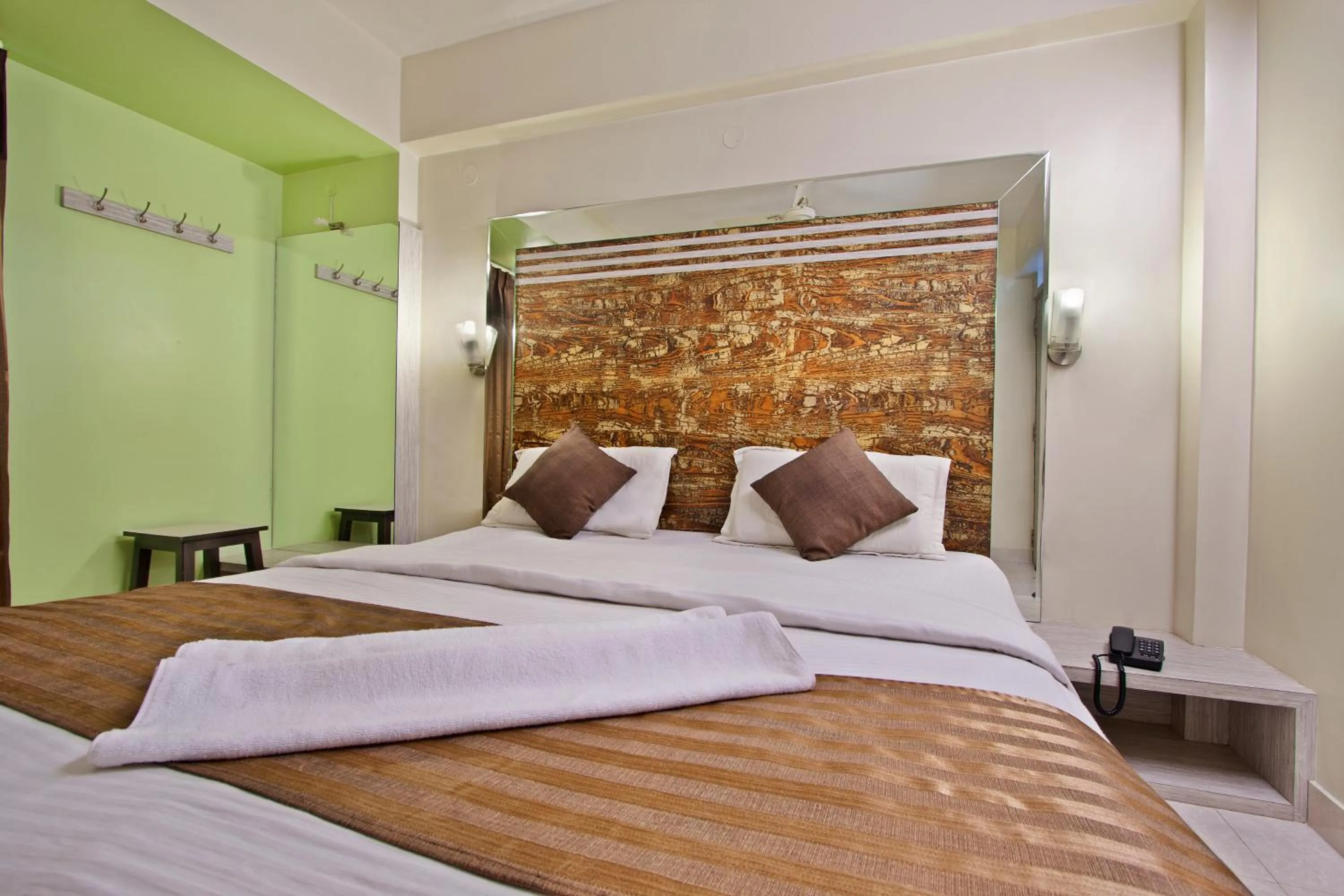 Bed in Mannars Residency