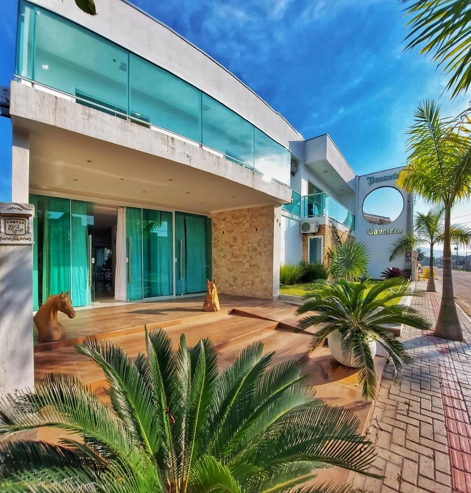 Property building in Pousada Cavalero