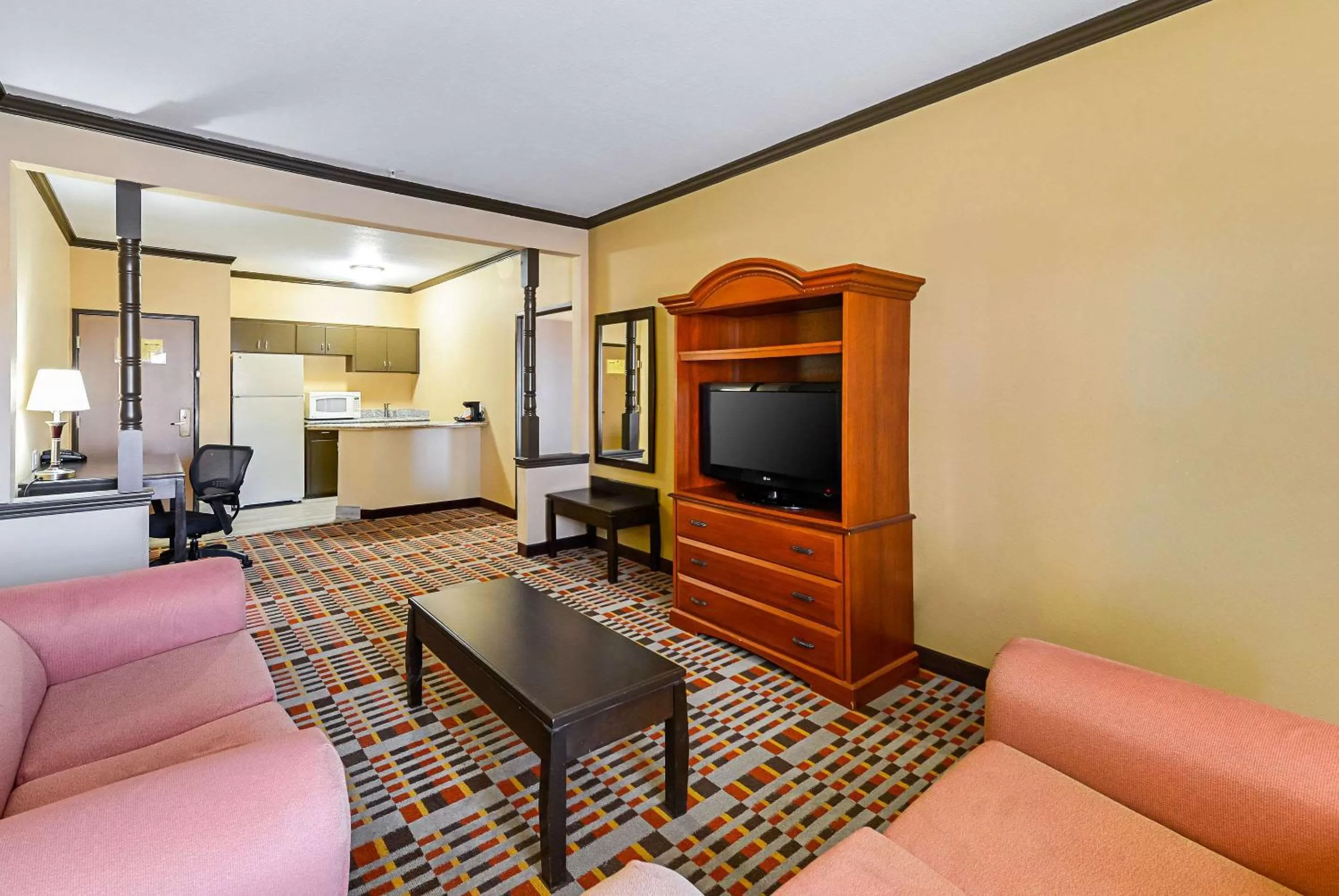 Photo of the whole room in Quality Inn & Suites Lubbock South