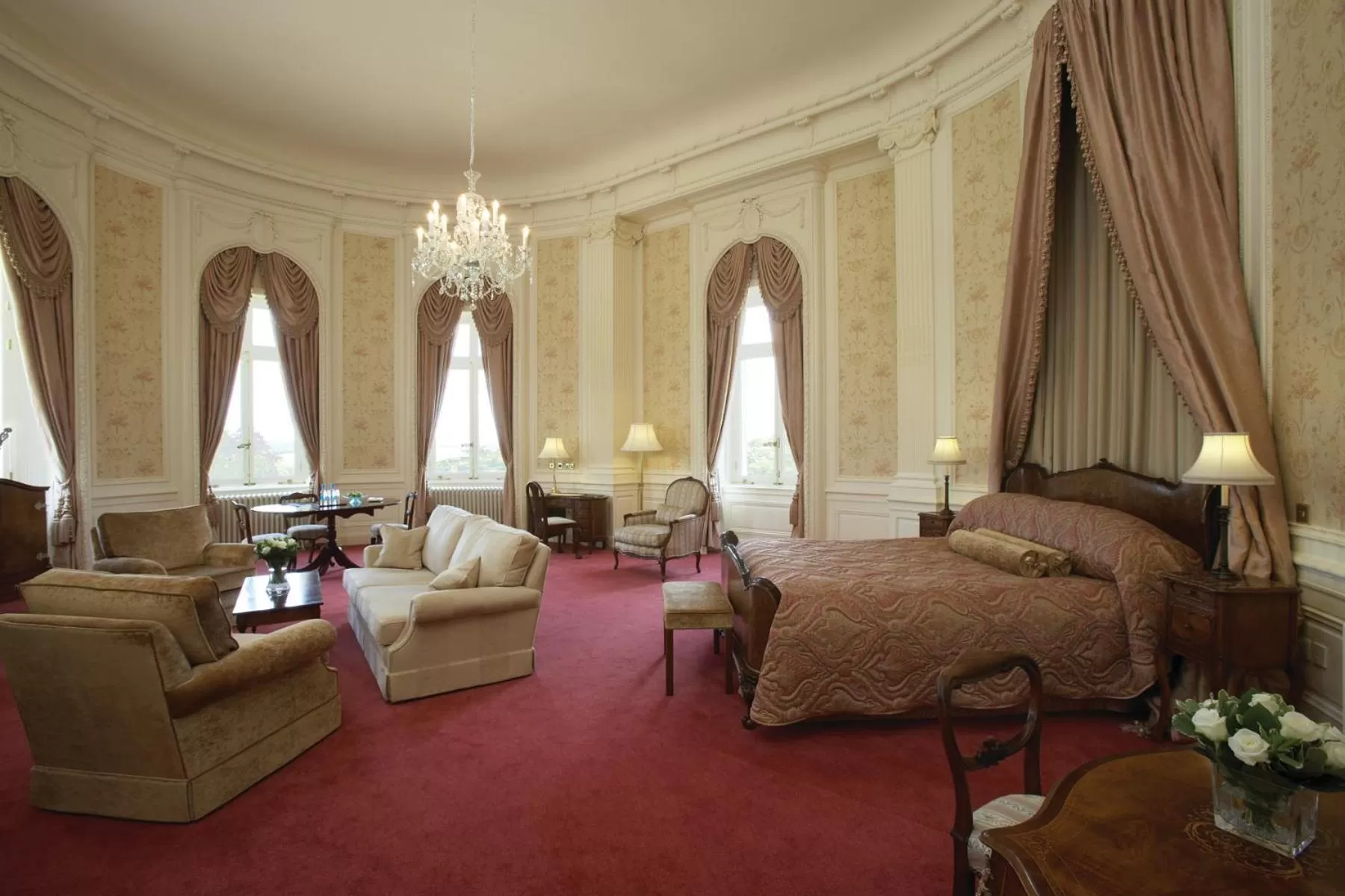 Bedroom in Luton Hoo Hotel, Golf and Spa