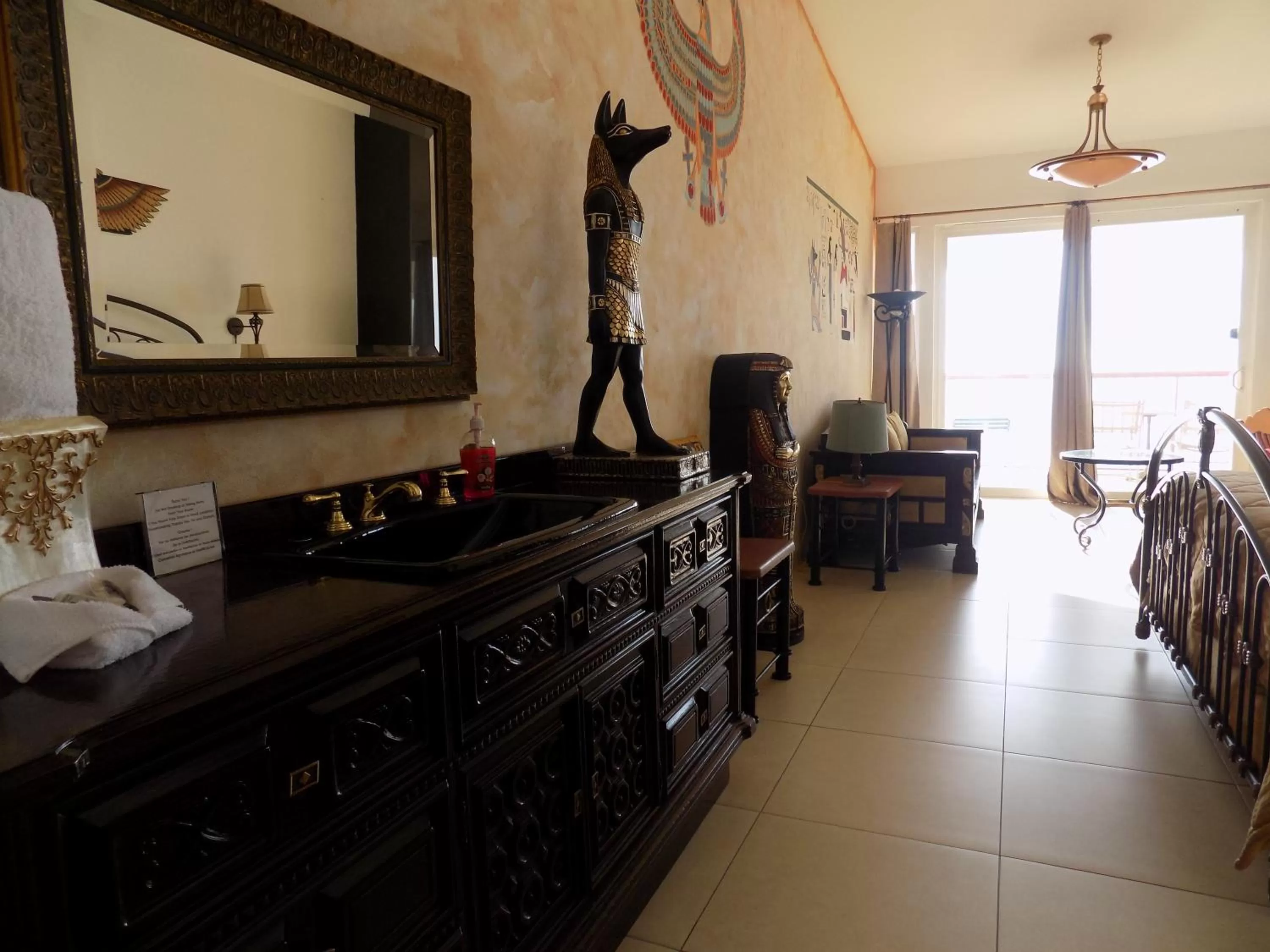 Photo of the whole room in Poco Cielo Hotel