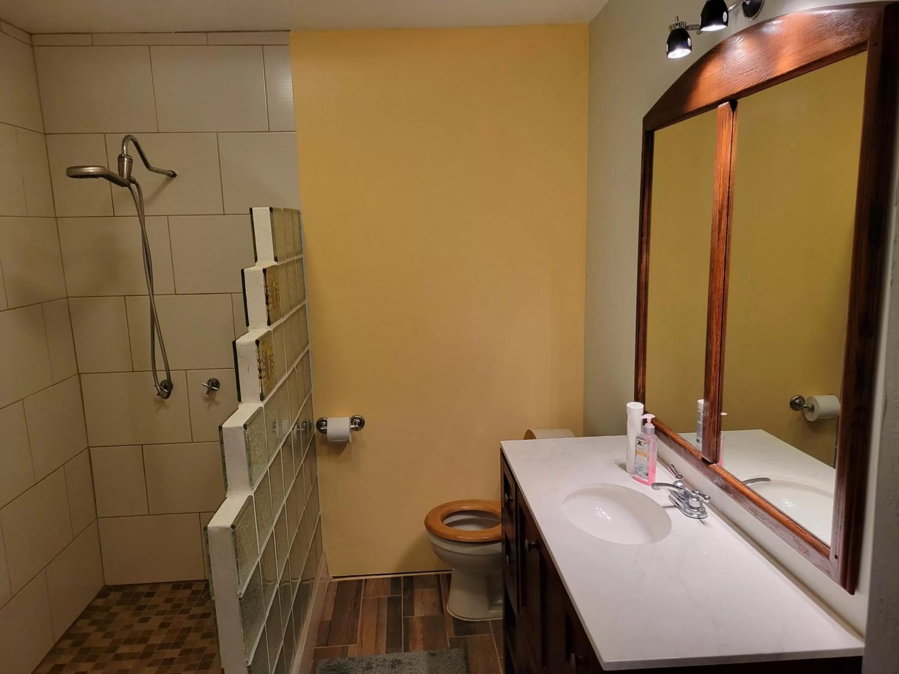 Bathroom in Playa Hermosa Inn at the beach