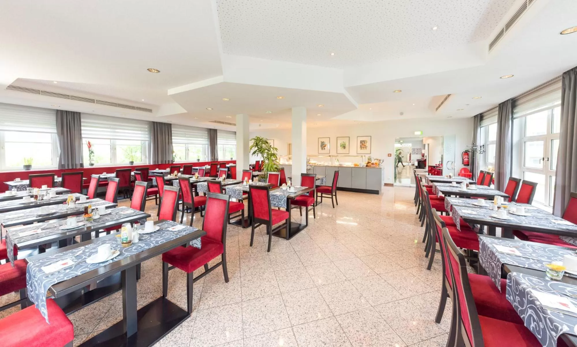 Breakfast in Hotel Alarun