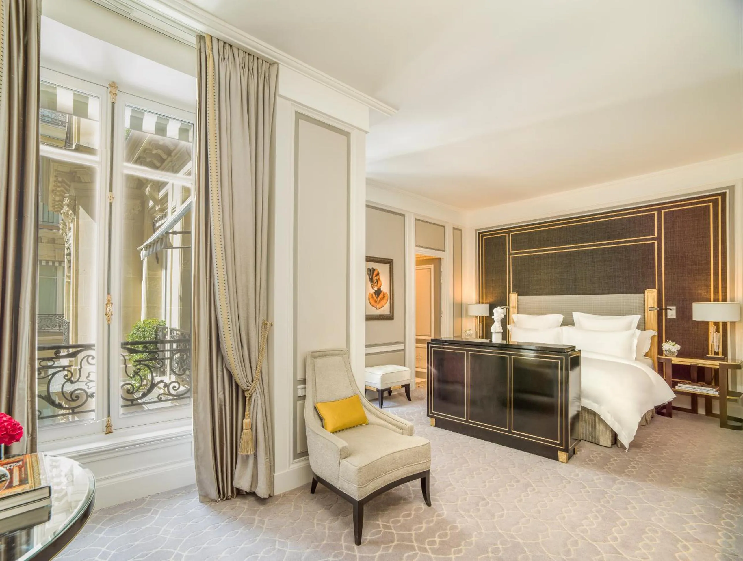 Bed in Hotel de Crillon