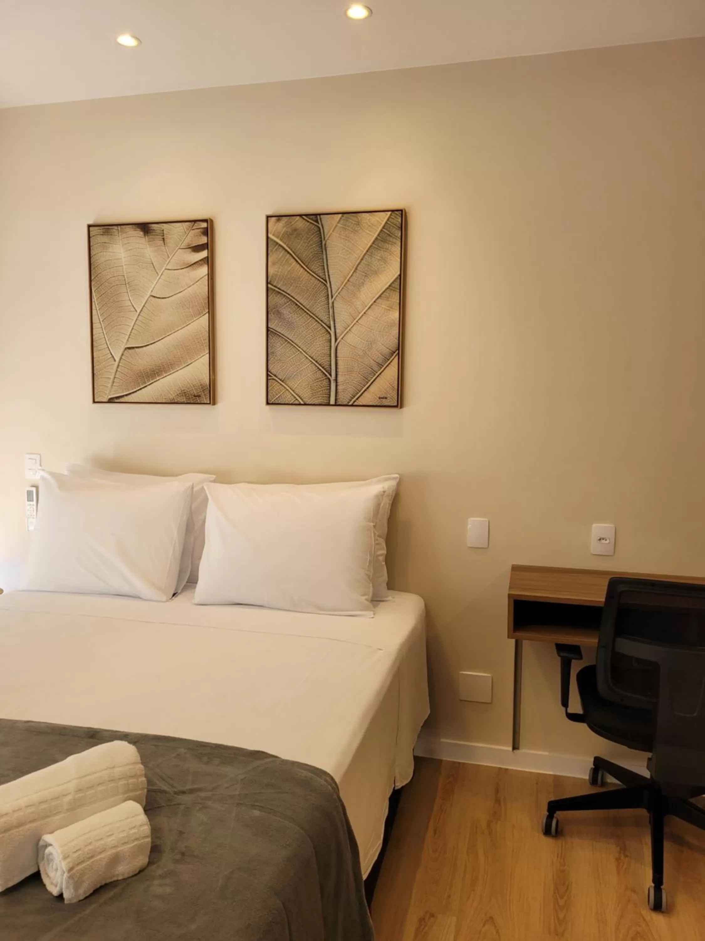 Bedroom, Bed in Bewiki