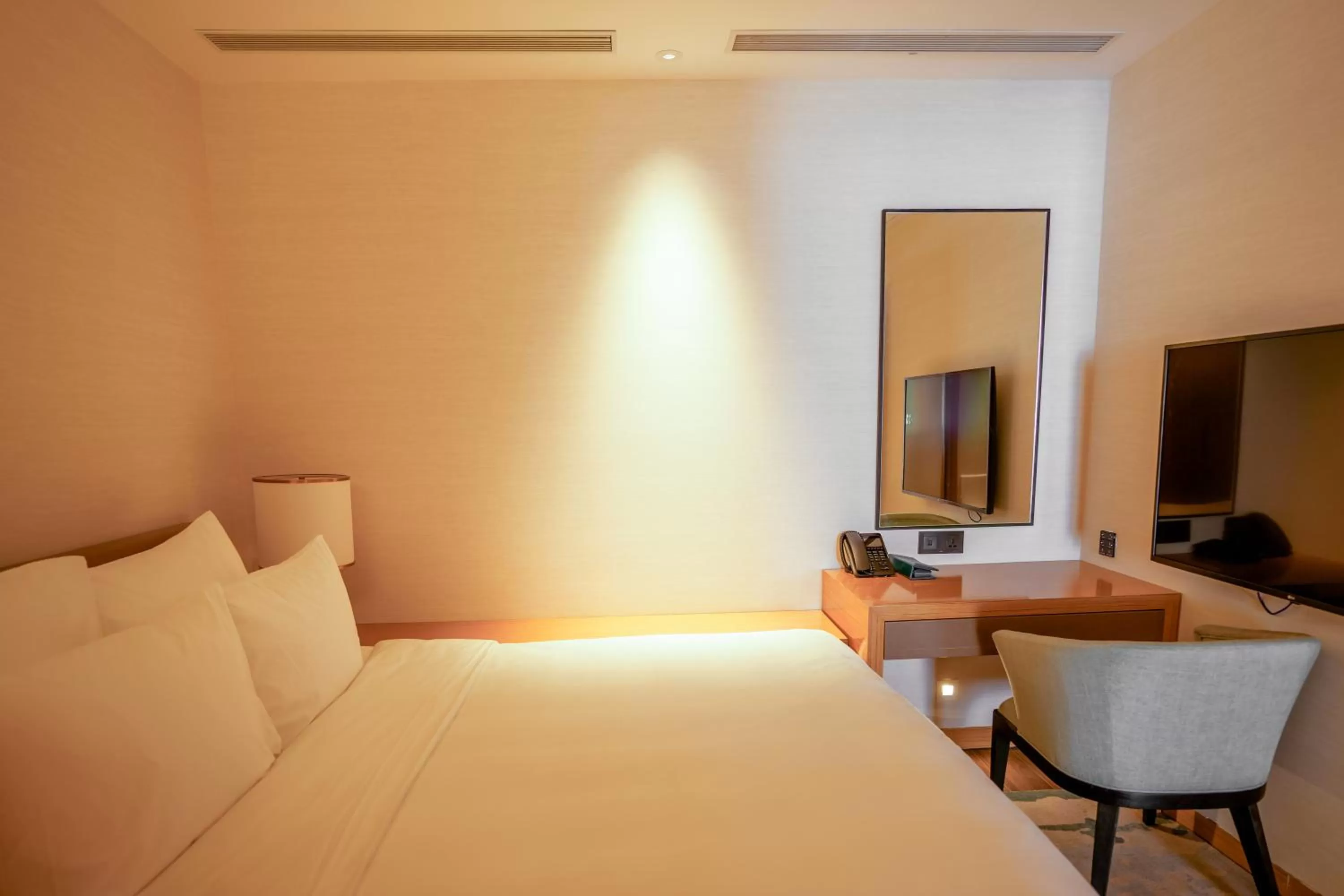 Bedroom, Bed in Grand Hyams Hotel - Quy Nhon Beach