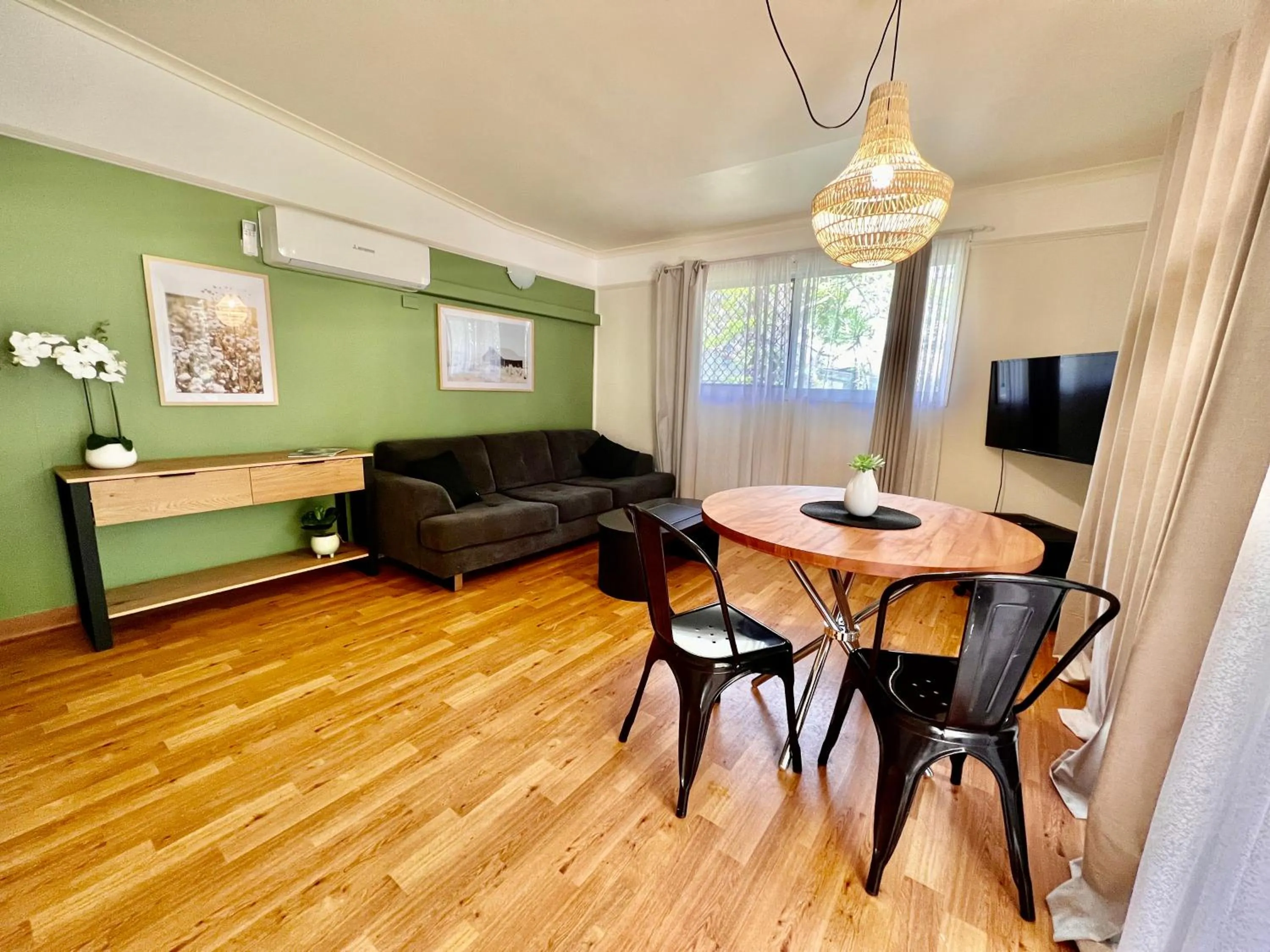 Colonial Village Resort