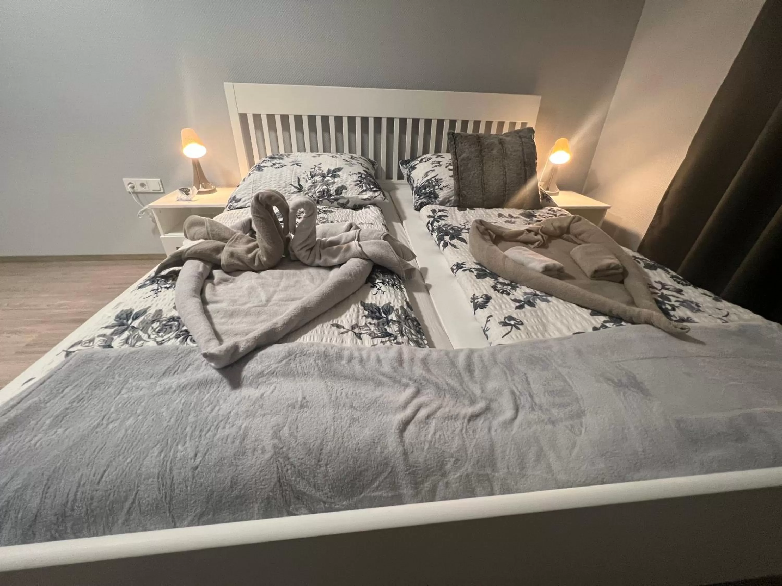 Bed in Hotel am Rathaus Adii