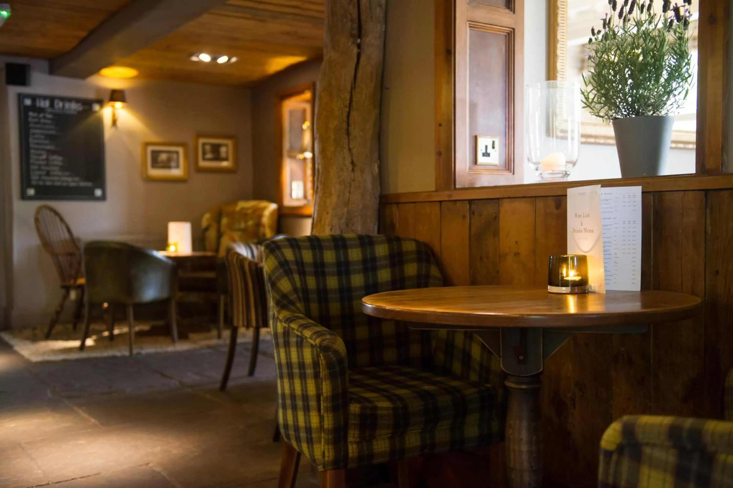 Restaurant/places to eat in The Cheshire Cat by Innkeeper's Collection