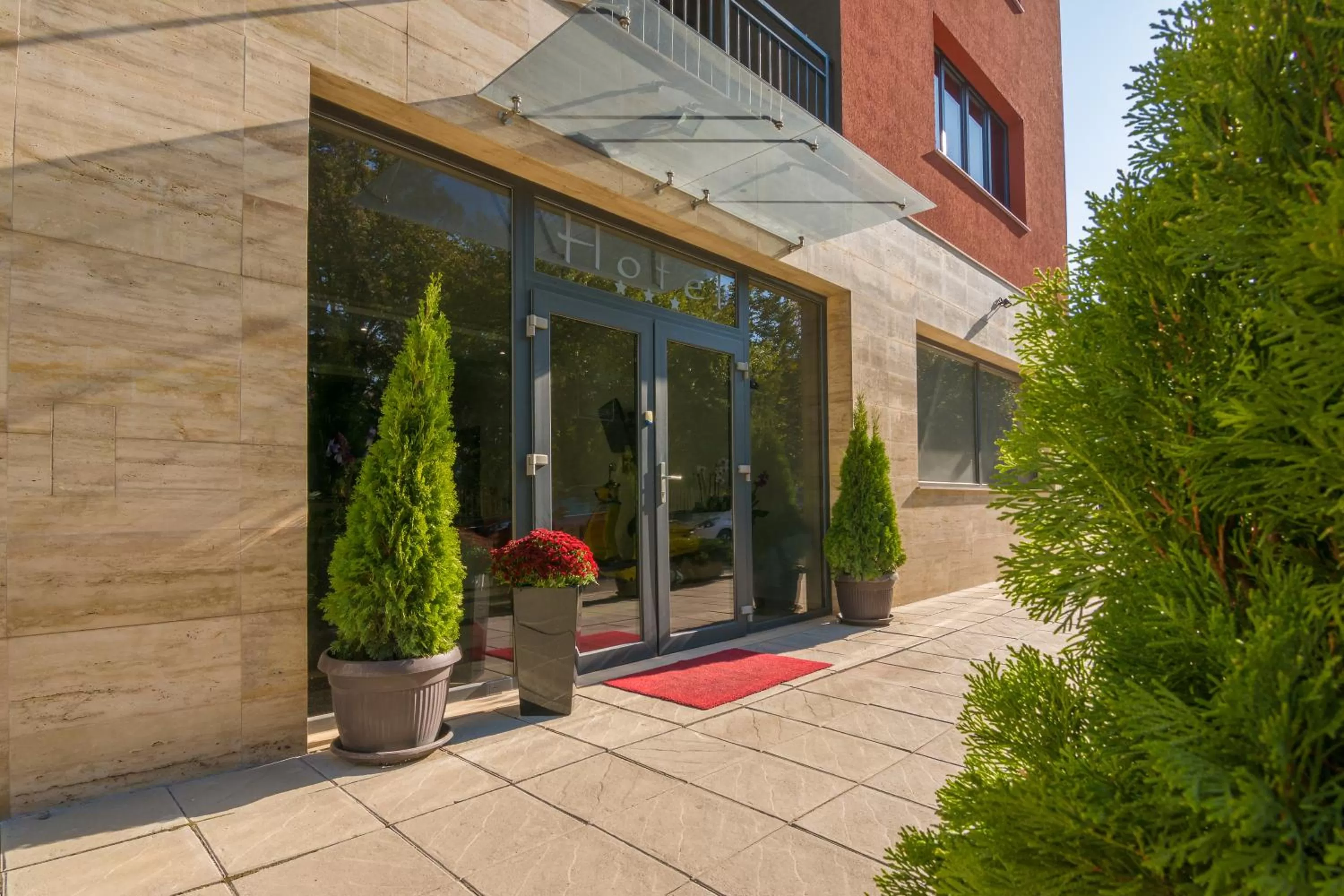 Facade/entrance in Hotel Calipso Hotel