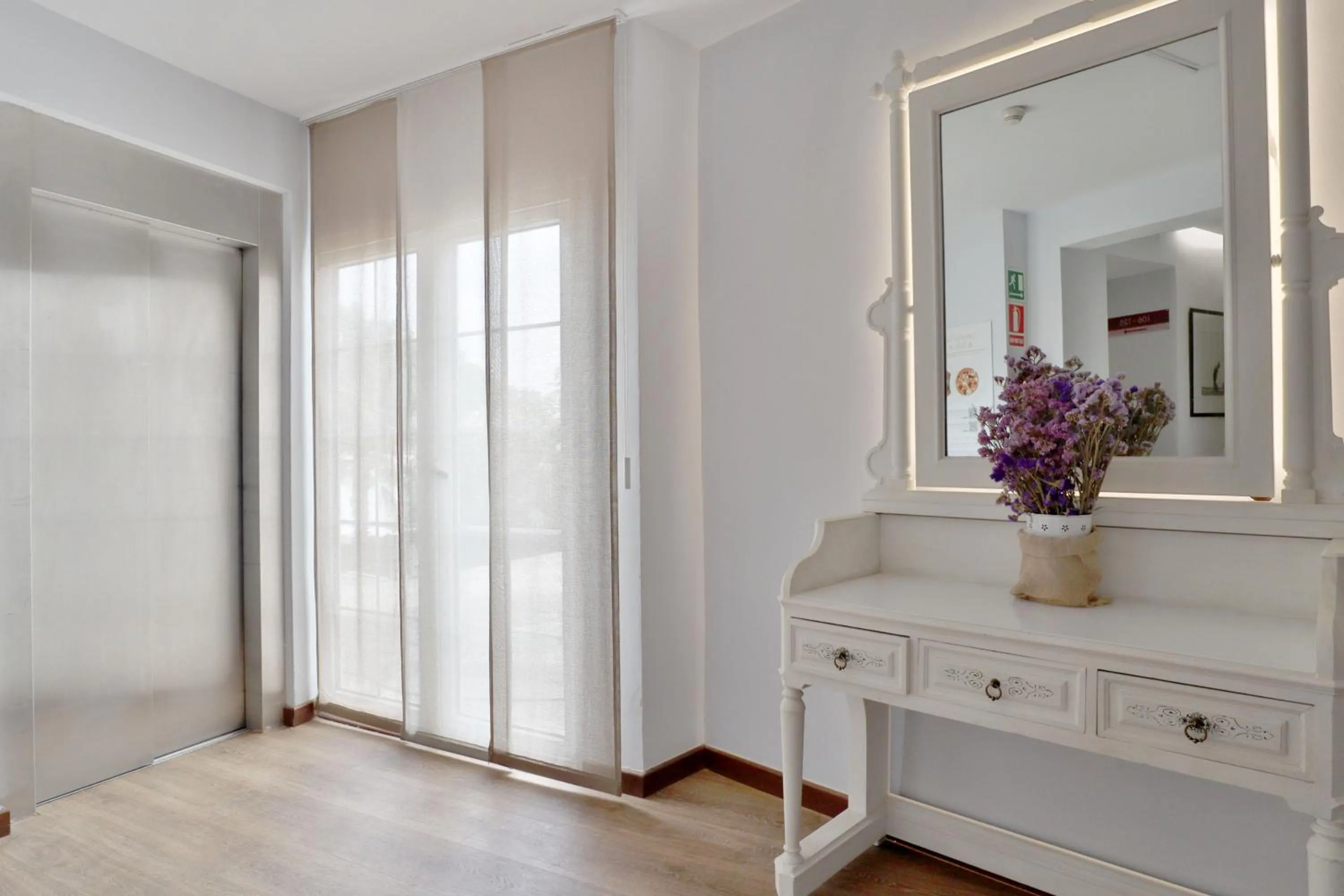 Property building in Hotel Oasis