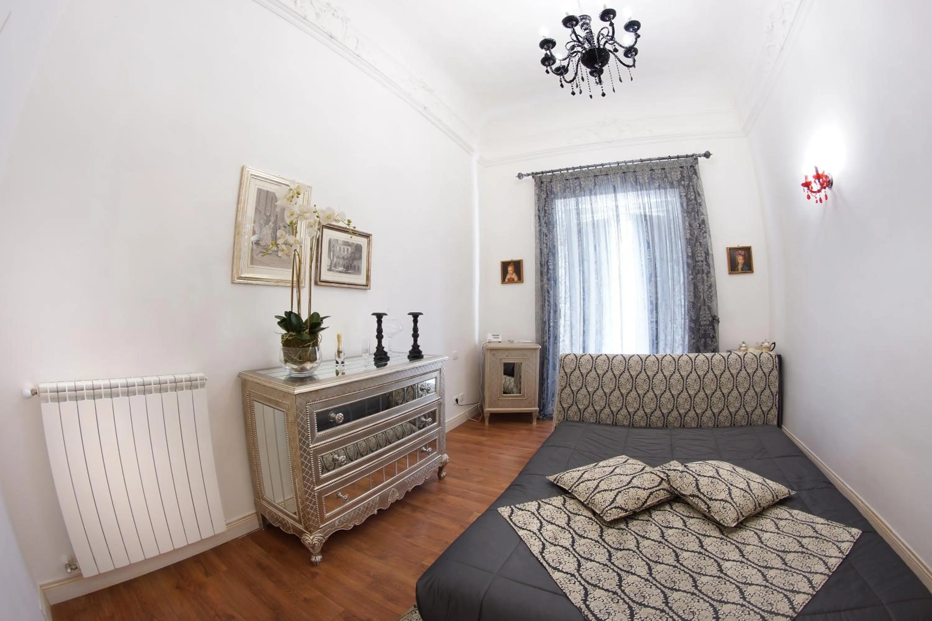 Photo of the whole room, Bed in B&B Palazzo del Teatro