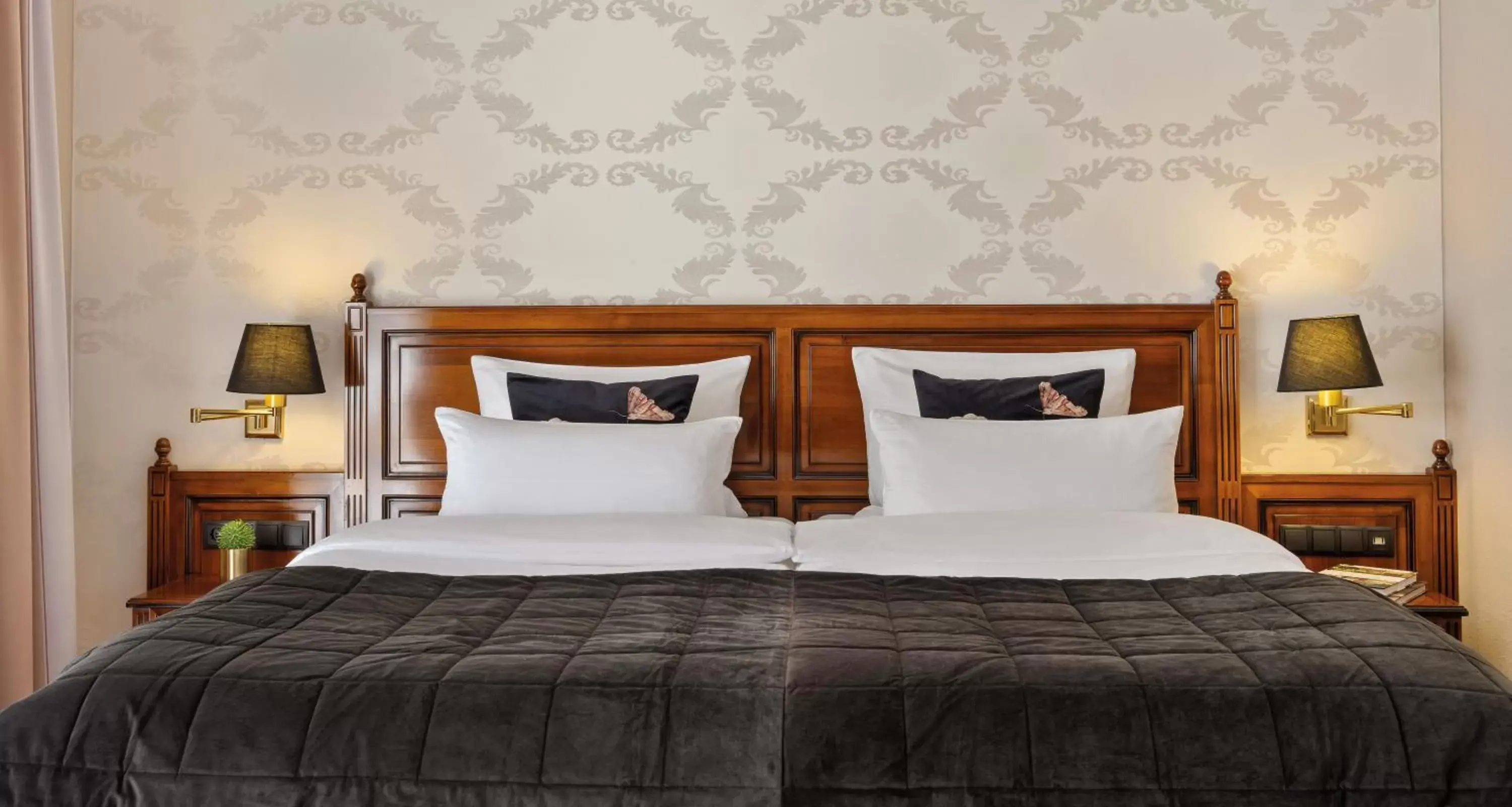 Comfort Double Room in Parkhotel Engelsburg - 4 Sterne Superior Comfort Double Room in Parkhotel Engelsburg - 4 Sterne Superior