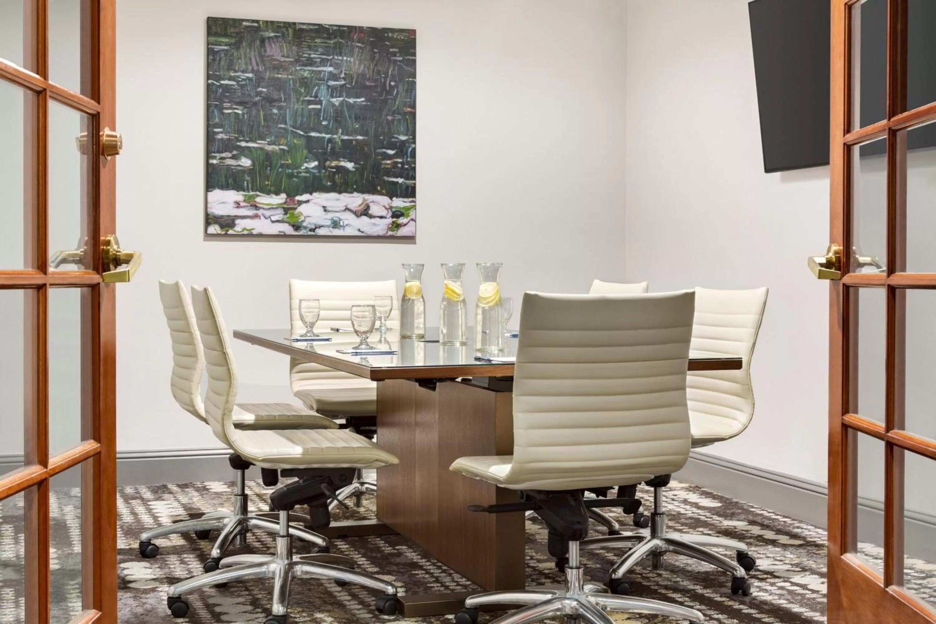 Meeting/conference room in Magnolia Hotel Denver, a Tribute Portfolio Hotel