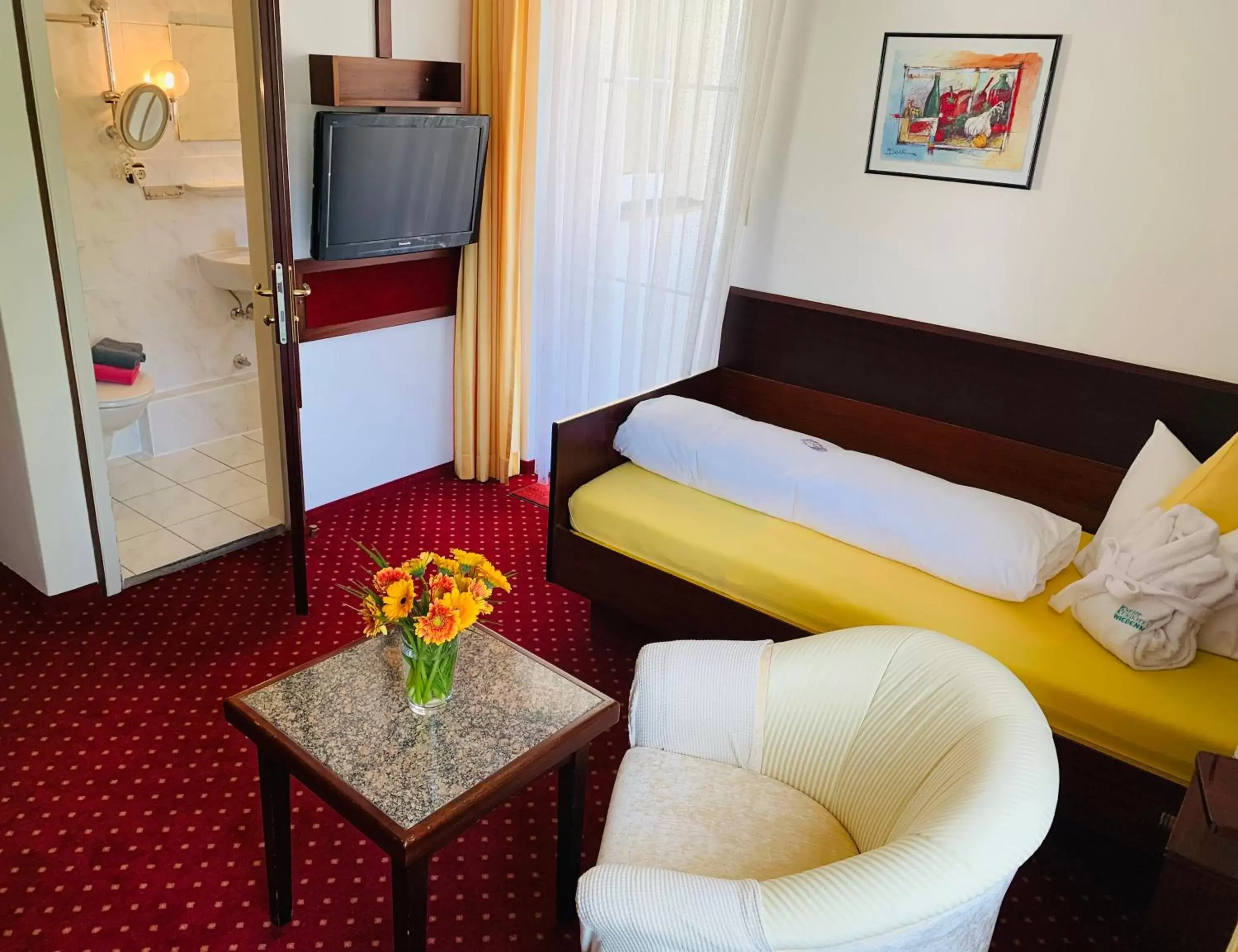 Single Room with Balcony in Kurhotel Wiedenmann Single Room with Balcony in Kurhotel Wiedenmann