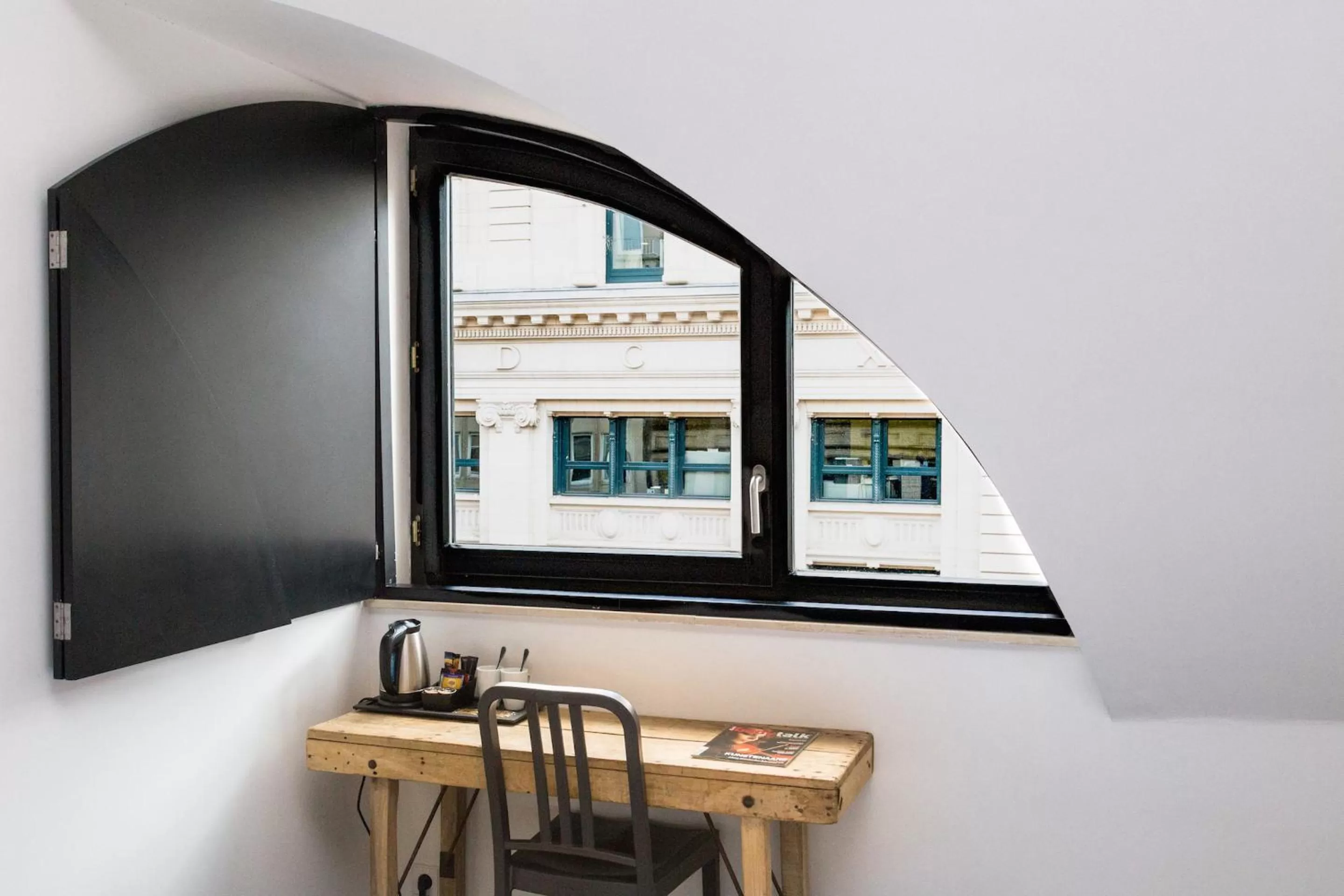 hair dresser in 9Hotel Central