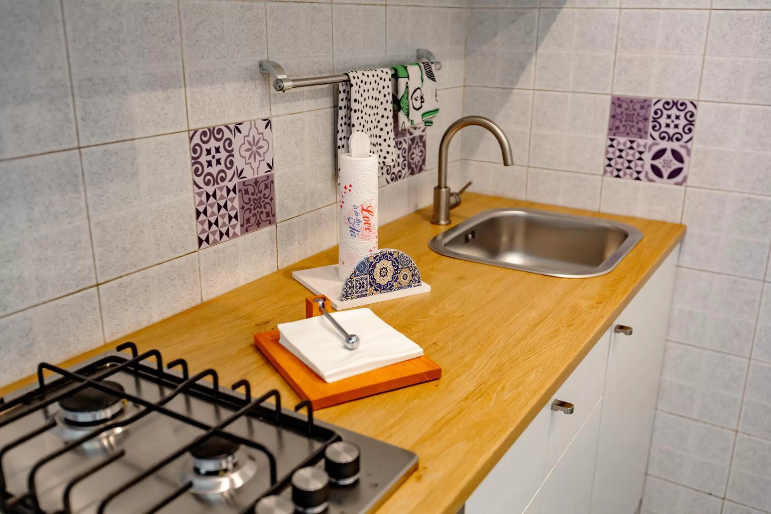 Kitchen/Kitchenette in Antonella home b&b