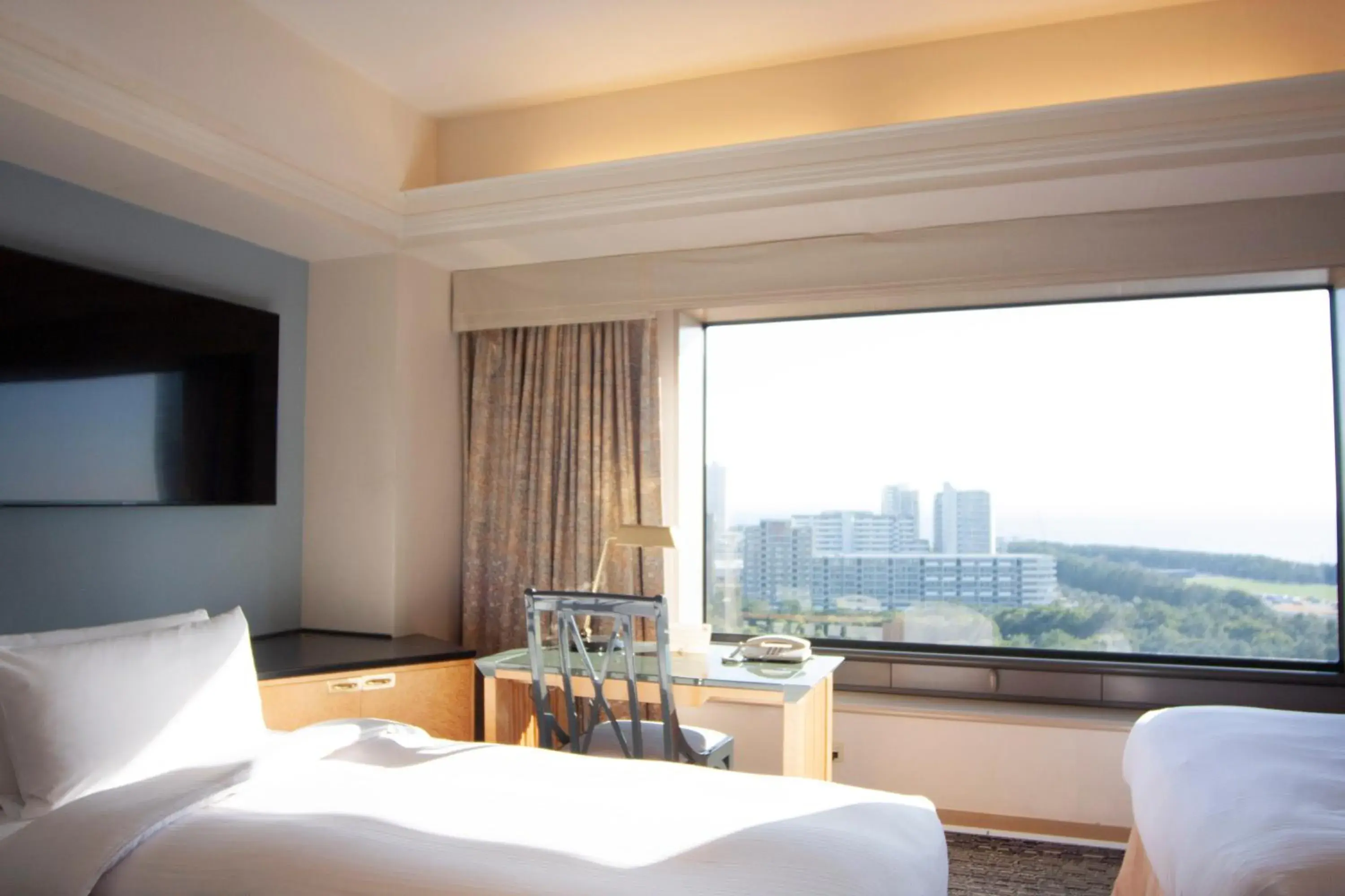 Moderate Triple Room - Smoking in Hotel New Otani Makuhari Moderate Triple Room - Smoking in Hotel New Otani Makuhari