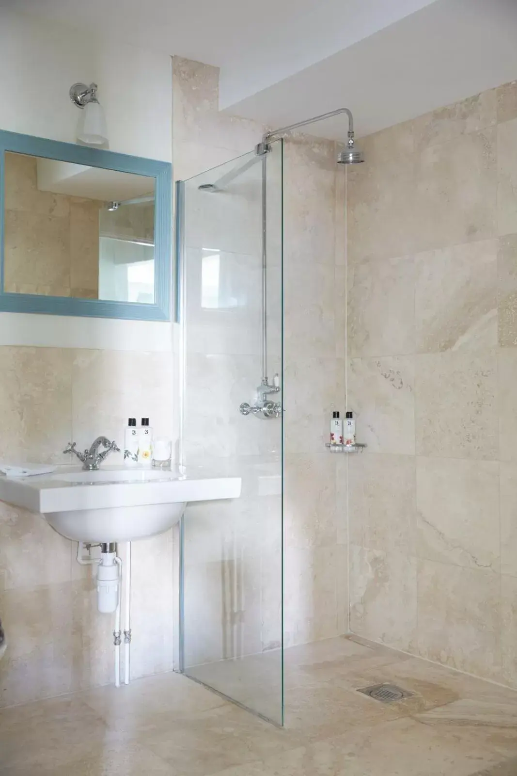 Twin Room in The Pheasant Inn Twin Room in The Pheasant Inn