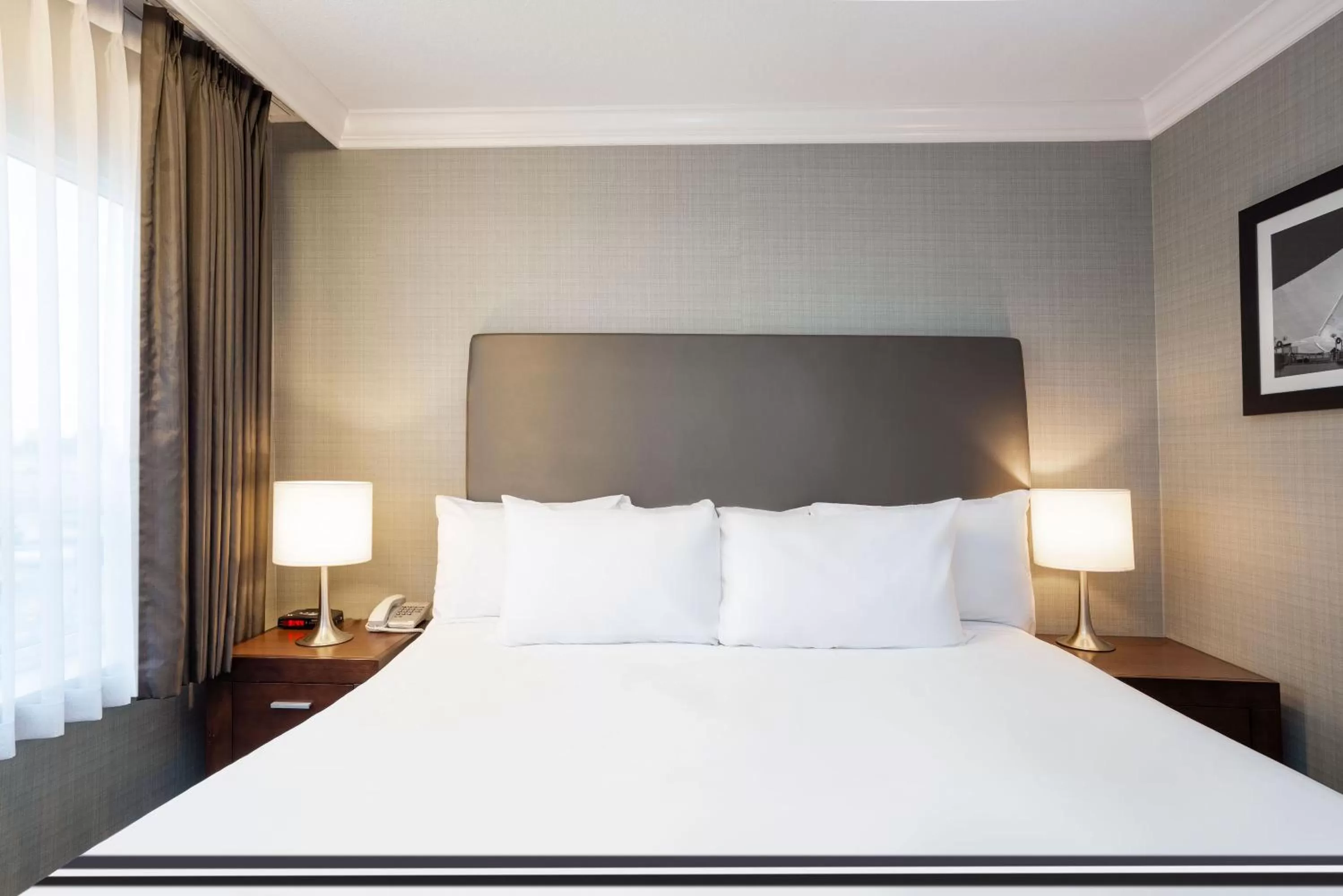 Standard Suite, 1 King Bed, Sofa Bed, Kitchenette in Sandman Hotel Vancouver Airport