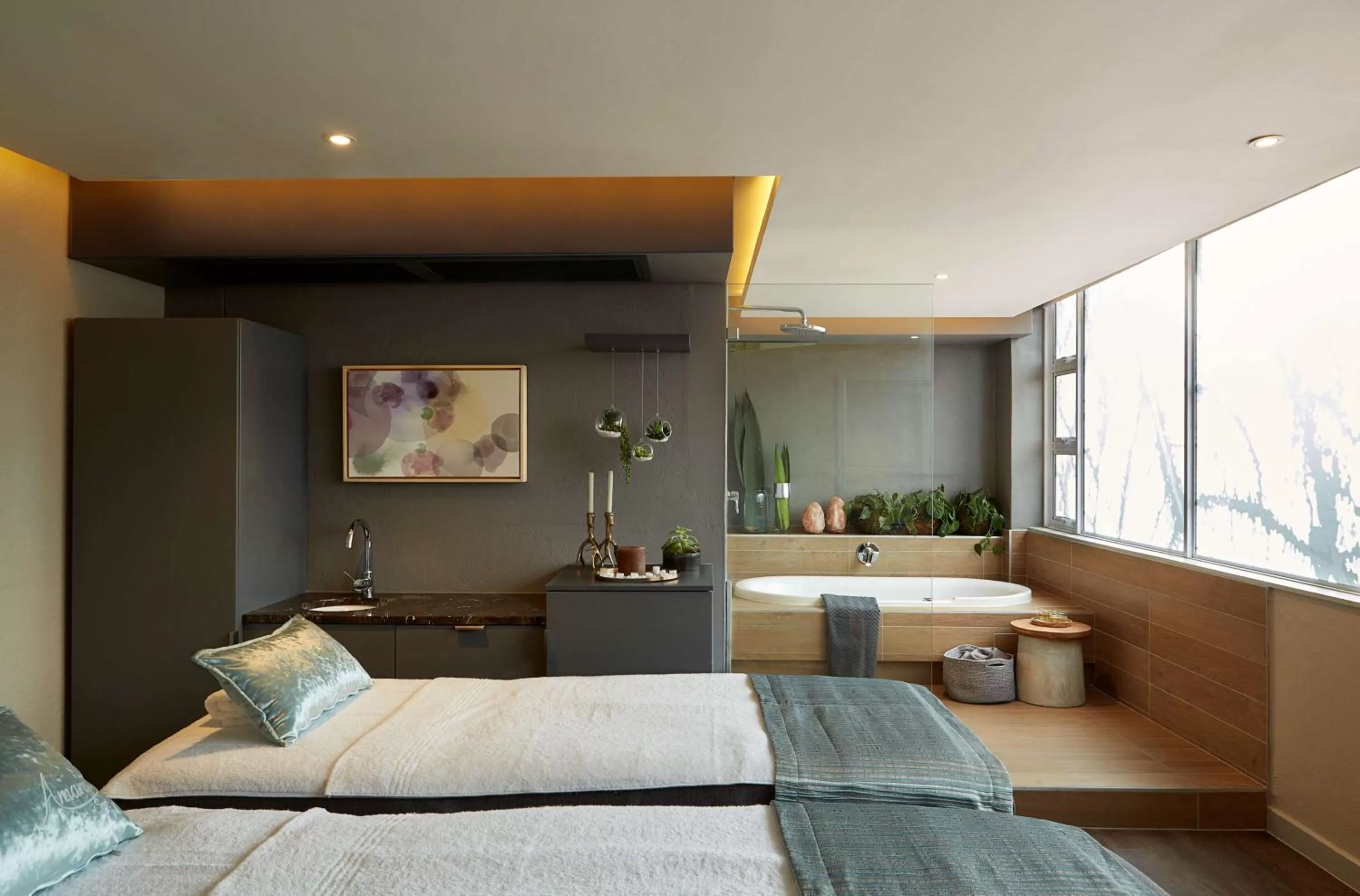 Spa and wellness centre/facilities, Bed in Radisson Collection Hotel, Waterfront Cape Town