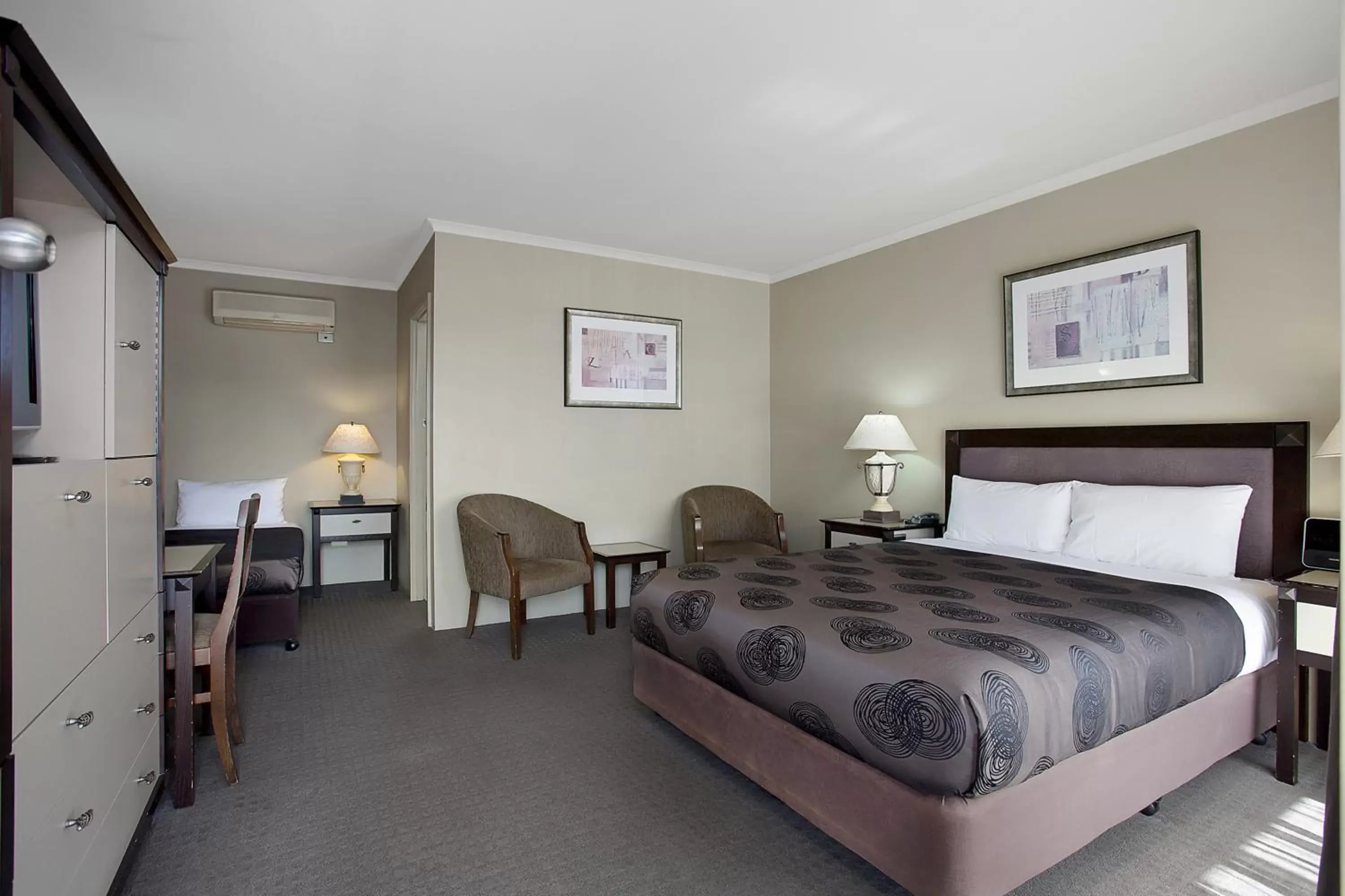 Executive Twin Room - single occupancy in Comfort Inn On Raglan Executive Twin Room - single occupancy in Comfort Inn On Raglan