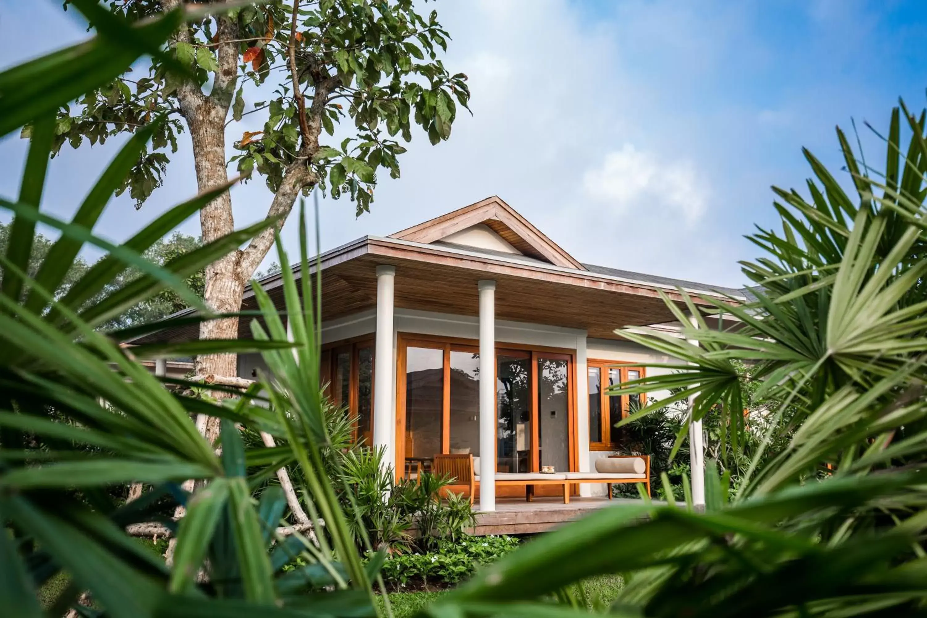 Garden Room in Azerai Can Tho Garden Room in Azerai Can Tho