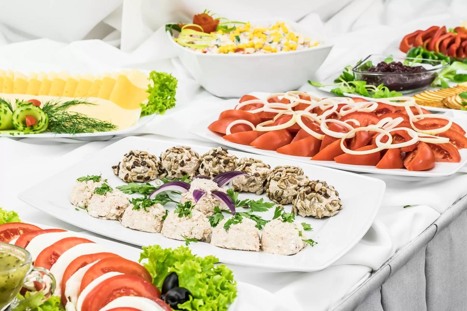 Buffet breakfast in Rezydencja Sienkiewiczówka