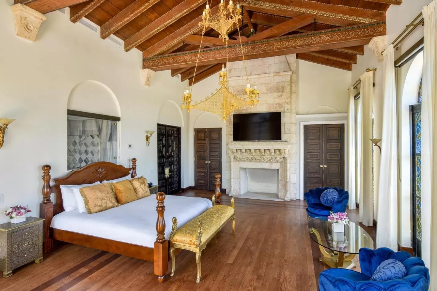 Bedroom, Bed in The Villa Casa Casuarina