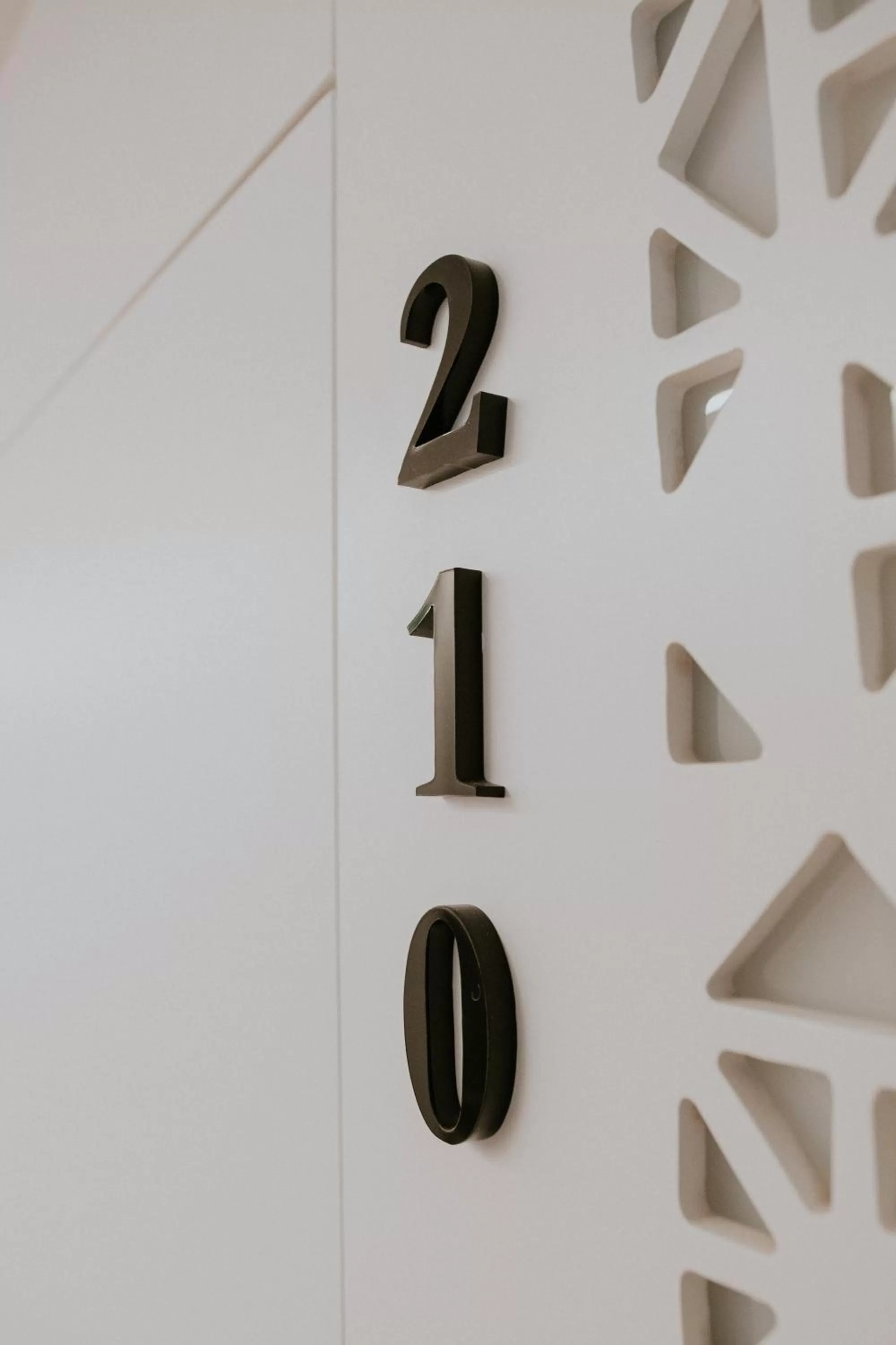 Decorative detail in Catalina Plaza Hotel Sostenible