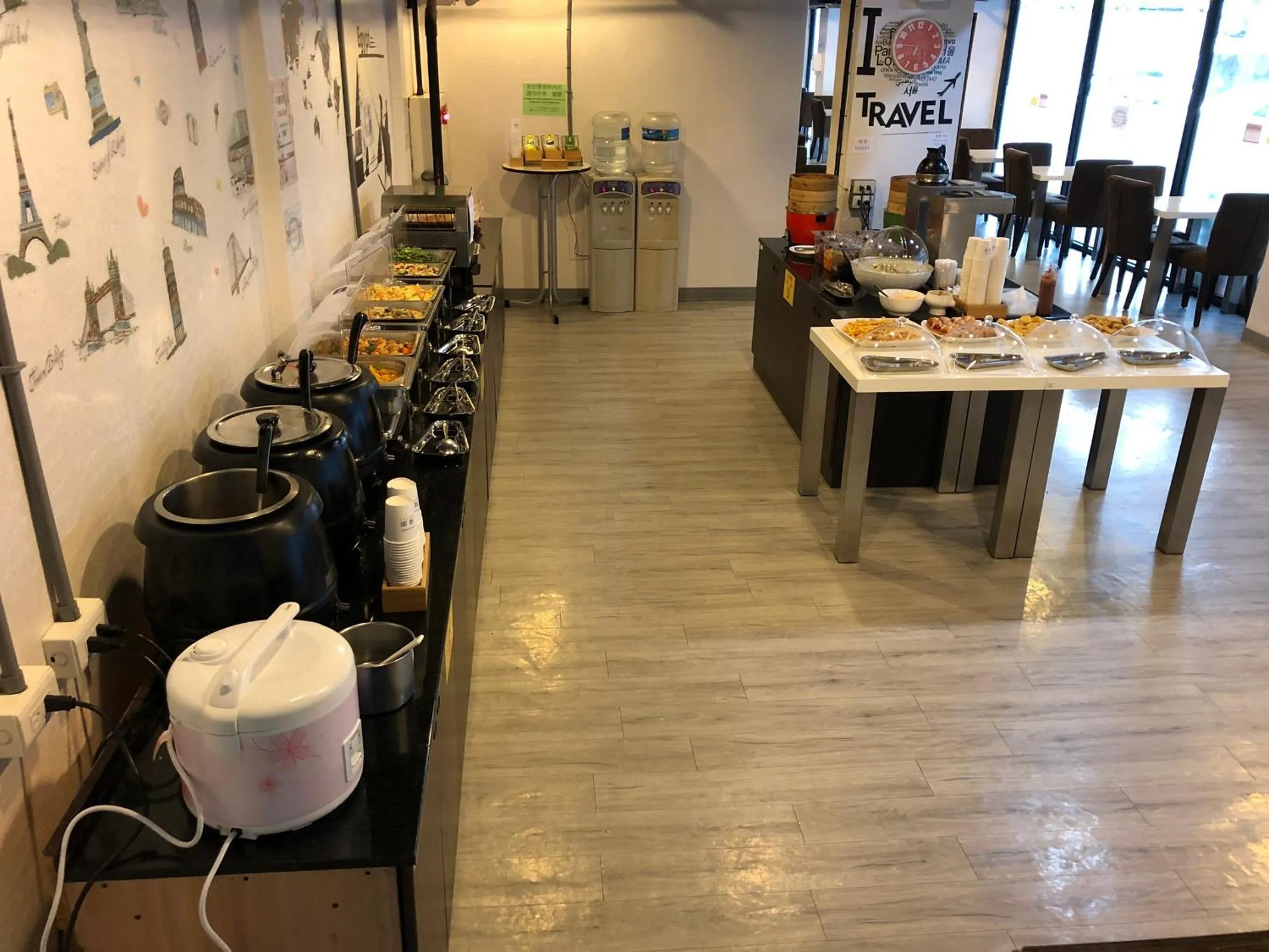 Buffet breakfast in Hotel Fun - Linsen