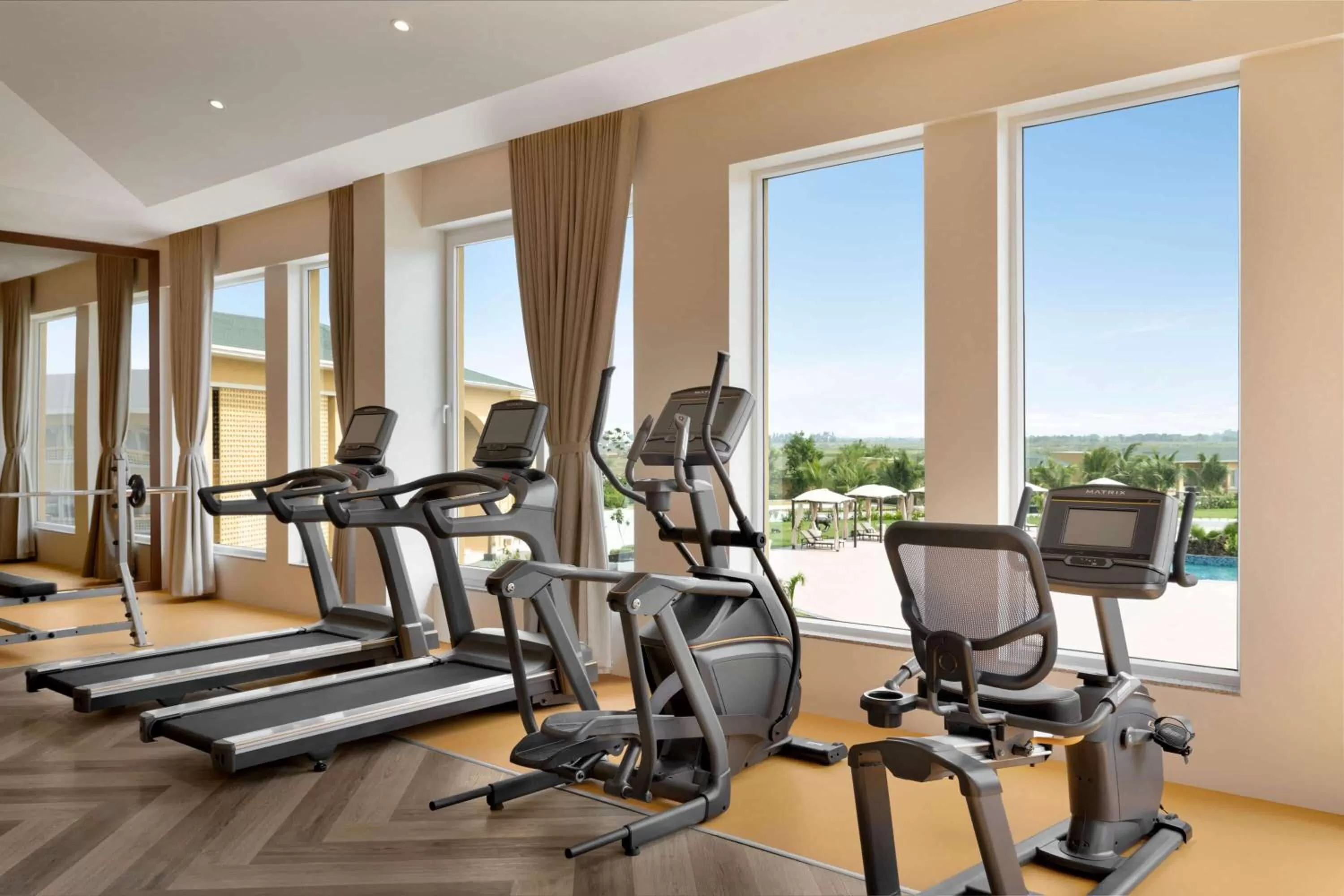 Fitness centre/facilities in Hawthorn Suites by Wyndham Dwarka