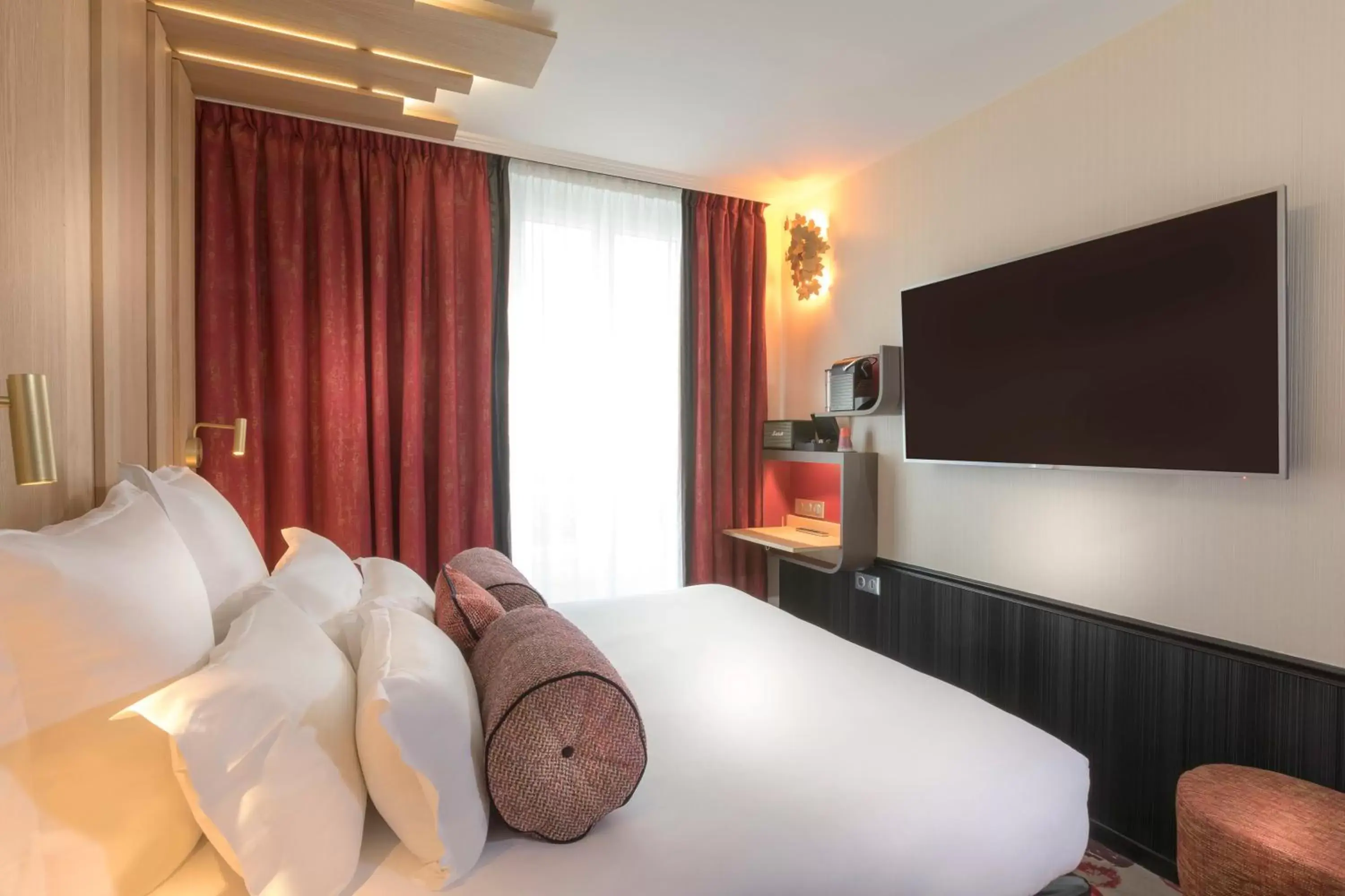 Standard Double or Twin Room - Building 1 in Hotel Du Cadran Standard Double or Twin Room - Building 1 in Hotel Du Cadran