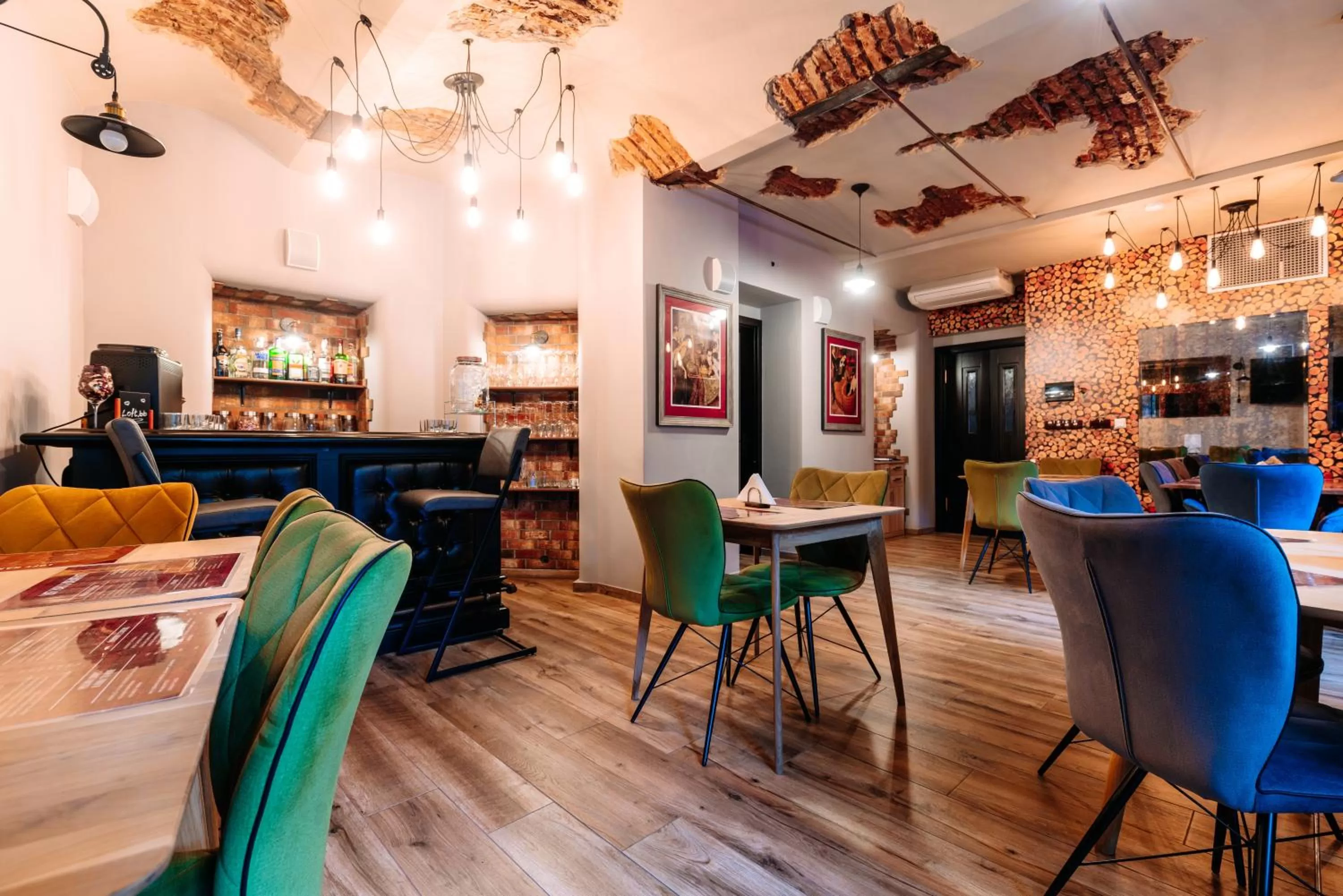 Restaurant/places to eat in Hotel Ambiente Wellness & Spa