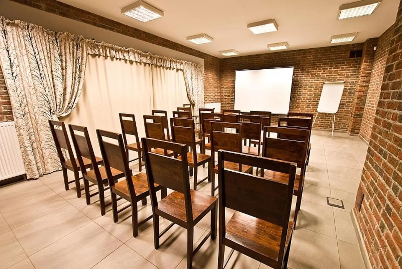 Business facilities in Dom Pracy Twórczej