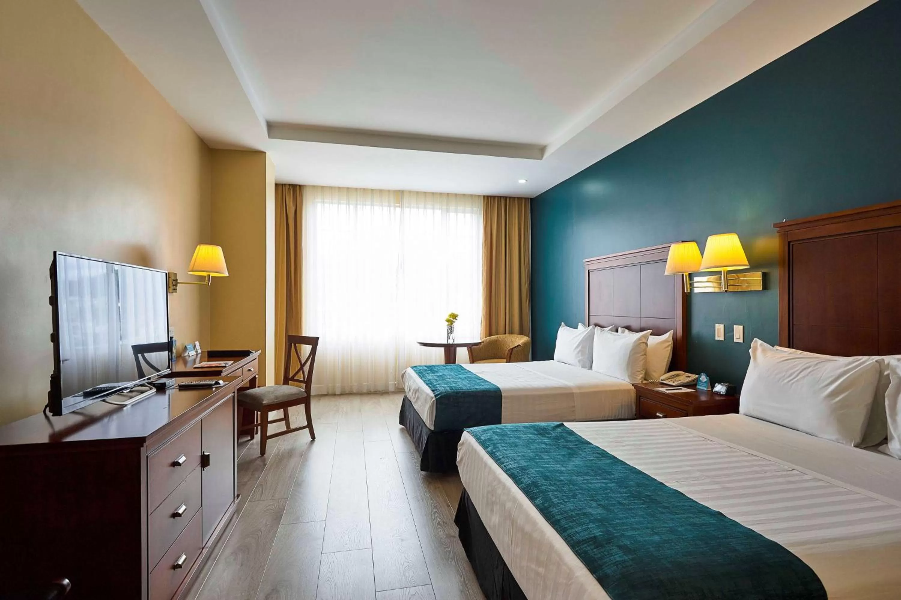 Photo of the whole room, Bed in Sonesta Hotel Loja