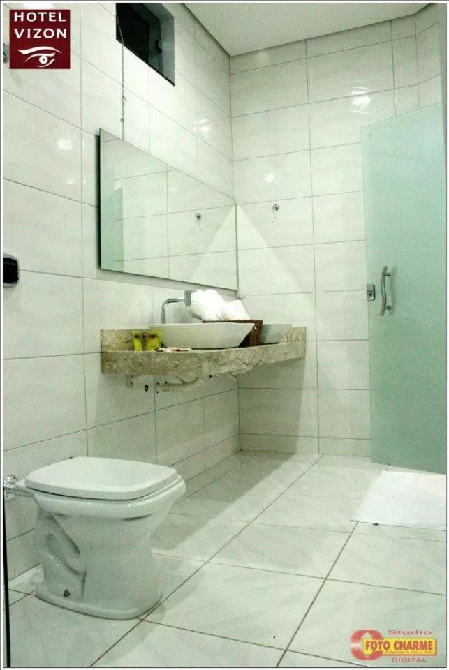 Bathroom in Hotel e Locadora Vizon