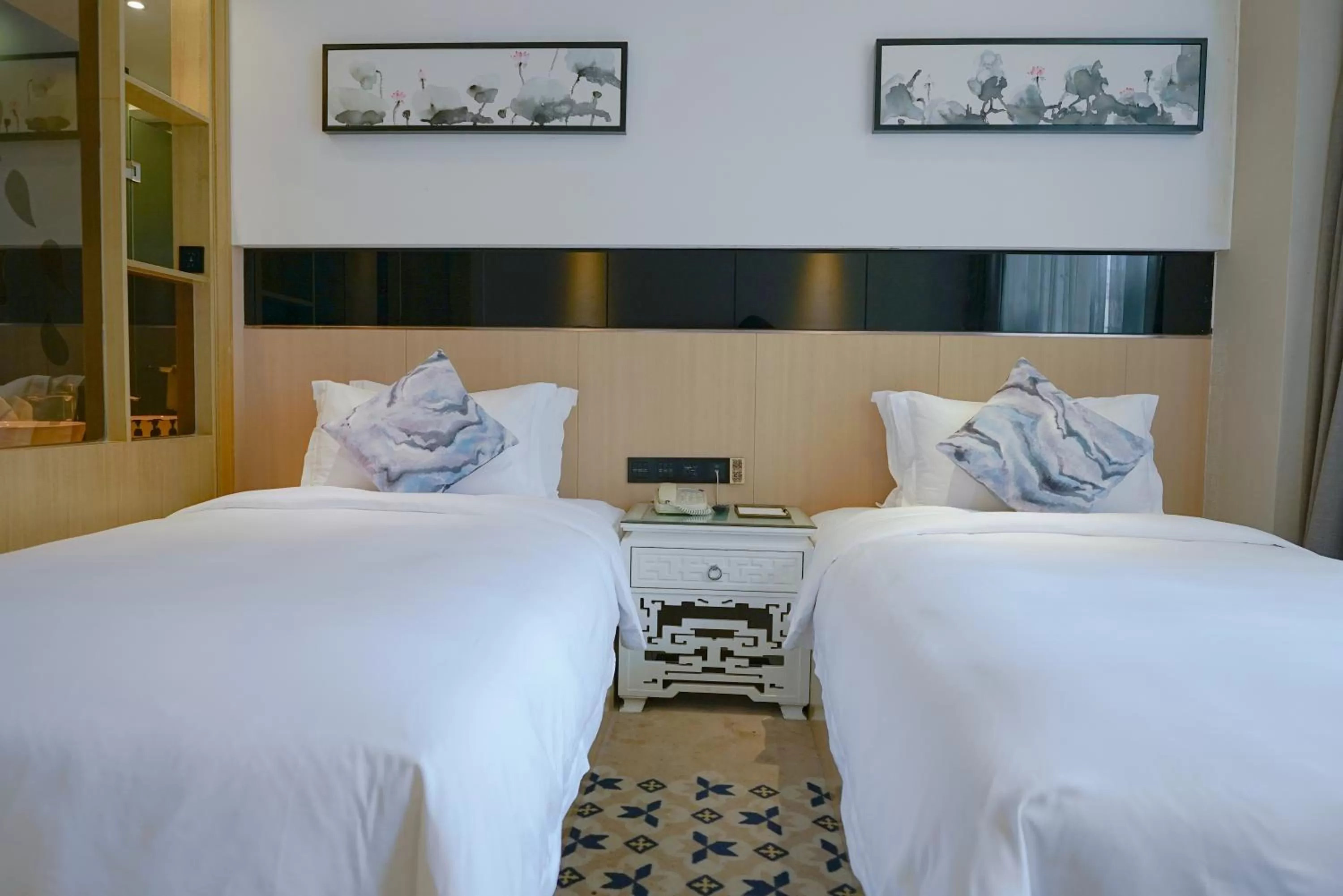 Bed in Paco Hotel Tiyuxilu Metro Guangzhou-Free Shuttle Bus fir Canton Fair