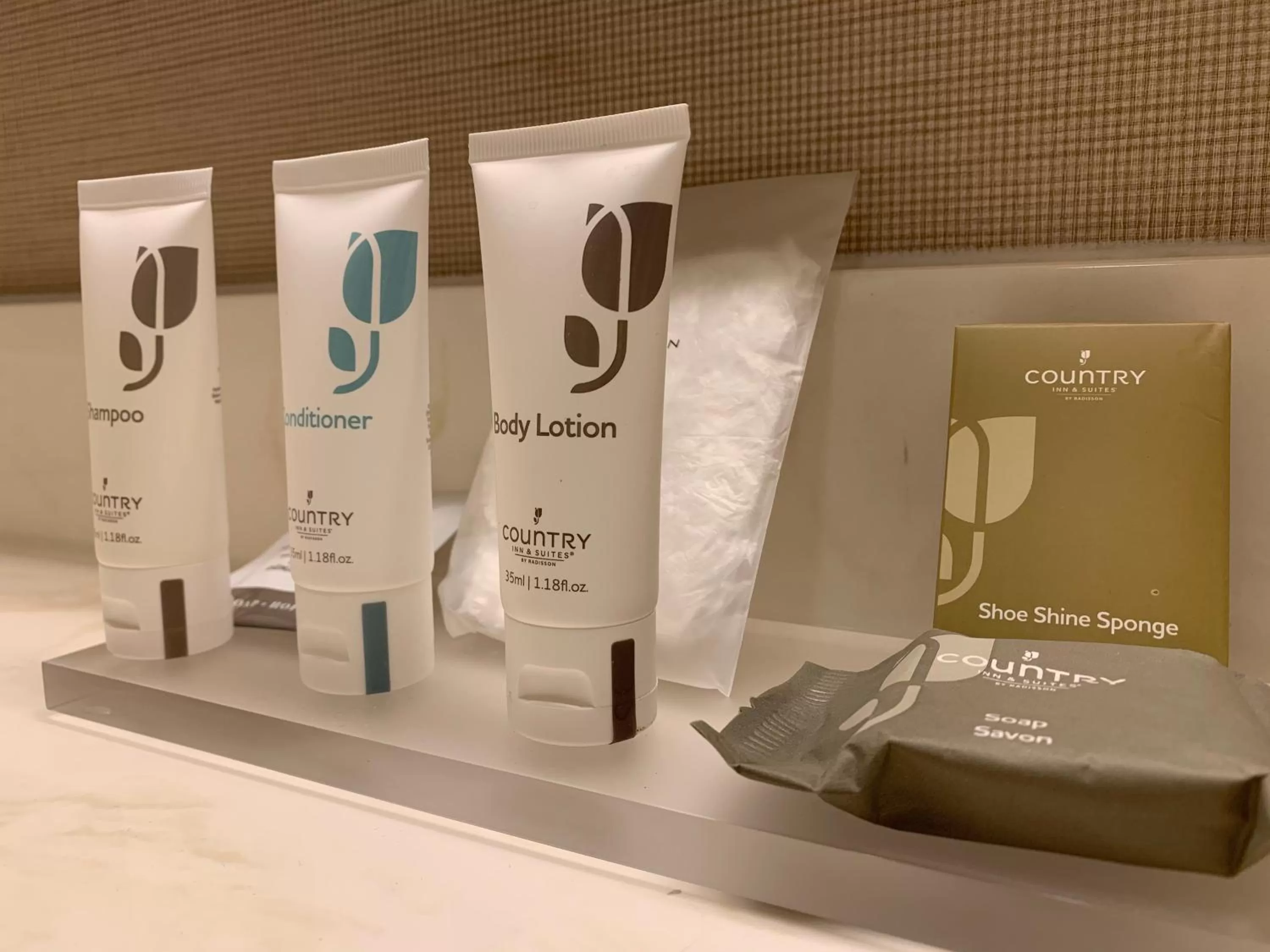 Bathroom in Country Inn & Suites by Radisson, Madison, WI