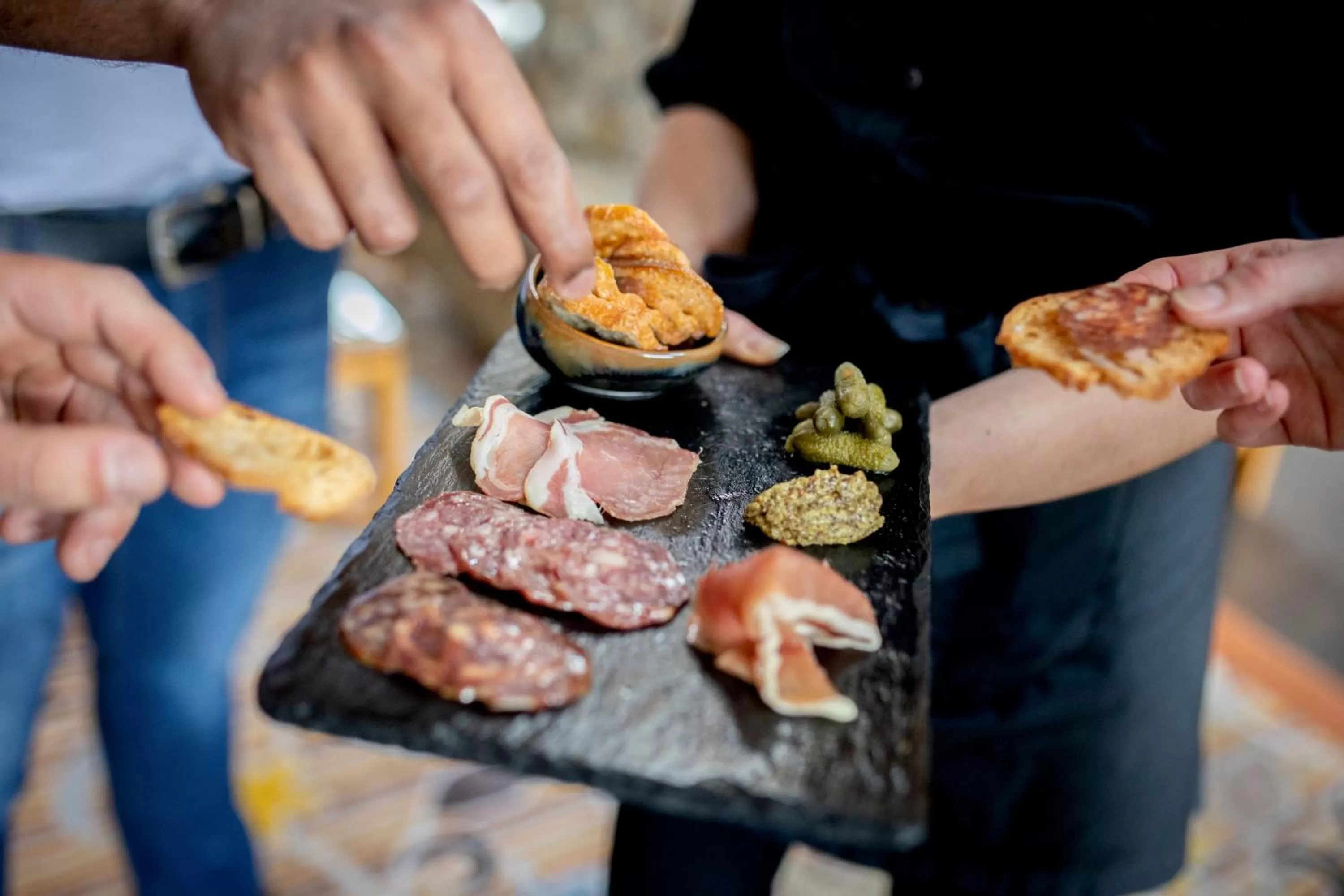 Restaurant/places to eat in The Rees Hotel & Luxury Apartments