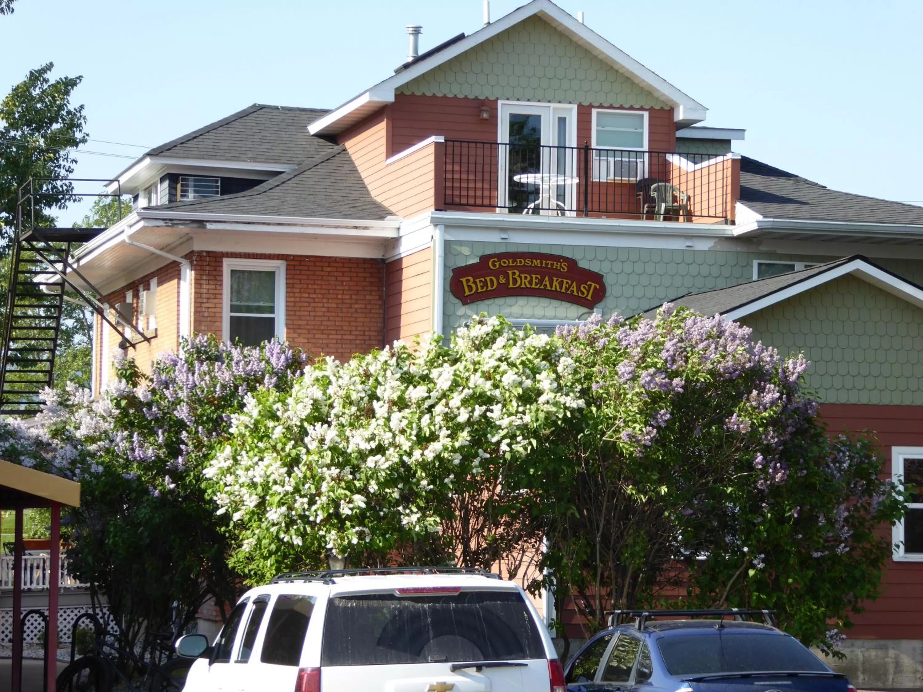 Facade/entrance, Property Building in Goldsmith's River Front Inn