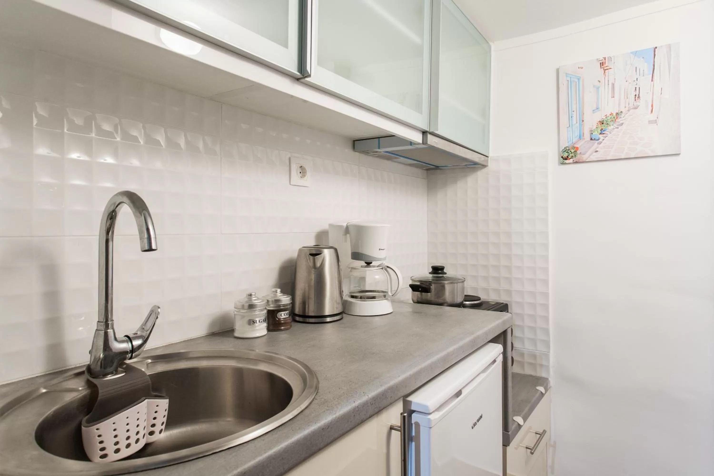 Kitchen or kitchenette in Nicholas Point Apartments and Rooms