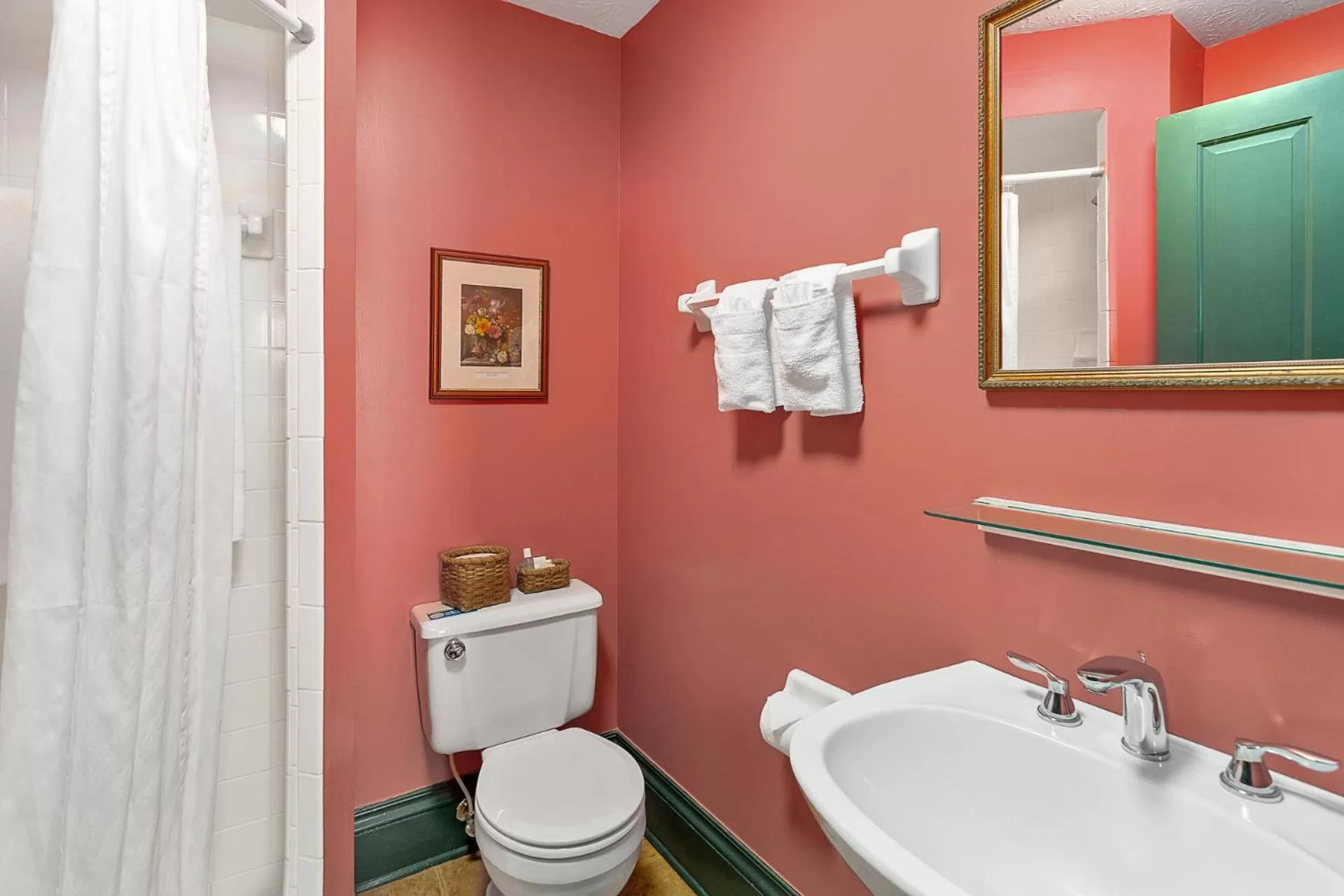 Bathroom in Spencer House Inn