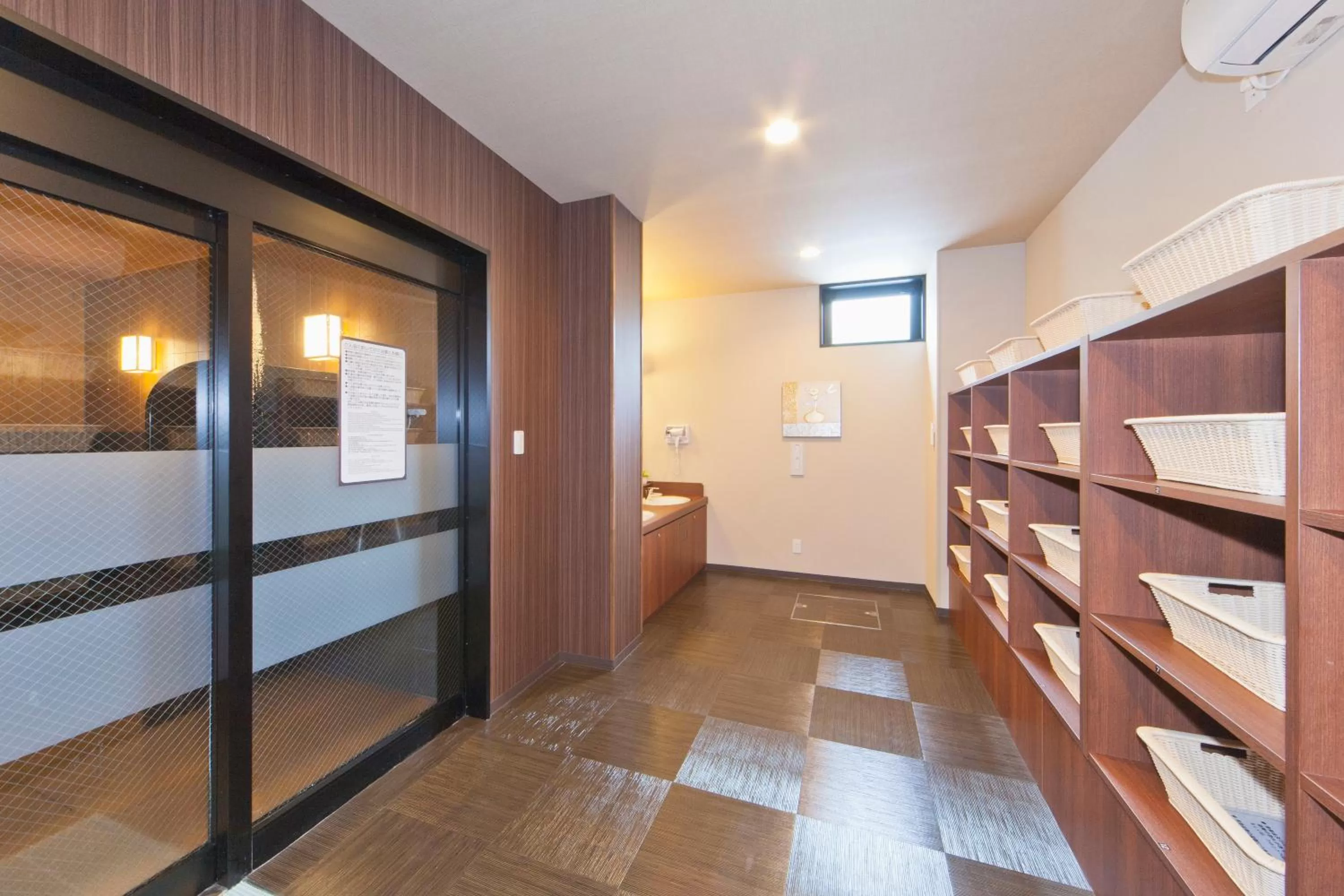 Area and facilities, Bed in Hotel Route-Inn Saiki Ekimae