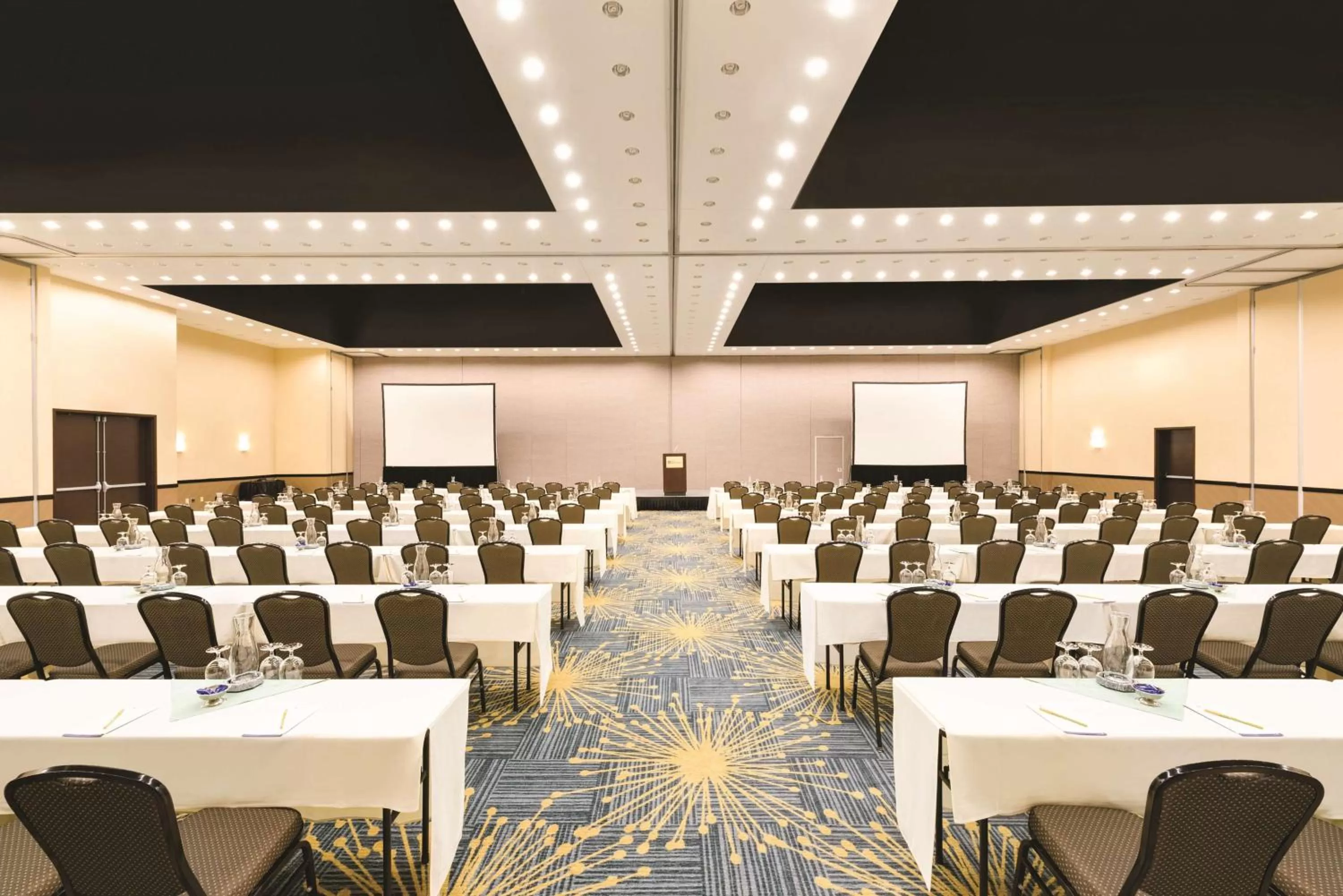 Meeting/conference room in Hilton Garden Inn Fargo